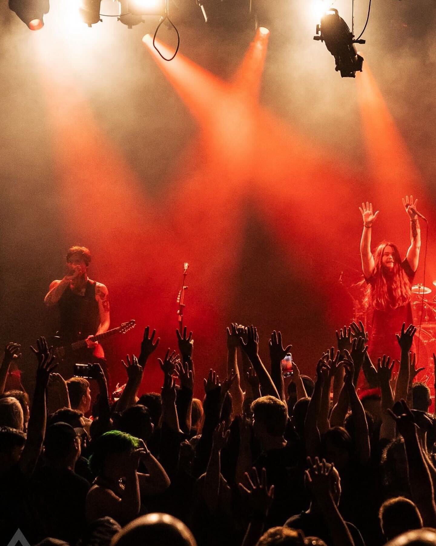 🇦🇺 SYDNEY 🇦🇺

Thank you for an incredible show! 

Last show of this Australian run tonight in Brisbane let&rsquo;s make it a good one! 🔥🤘❤️

📸: @angienewphotography