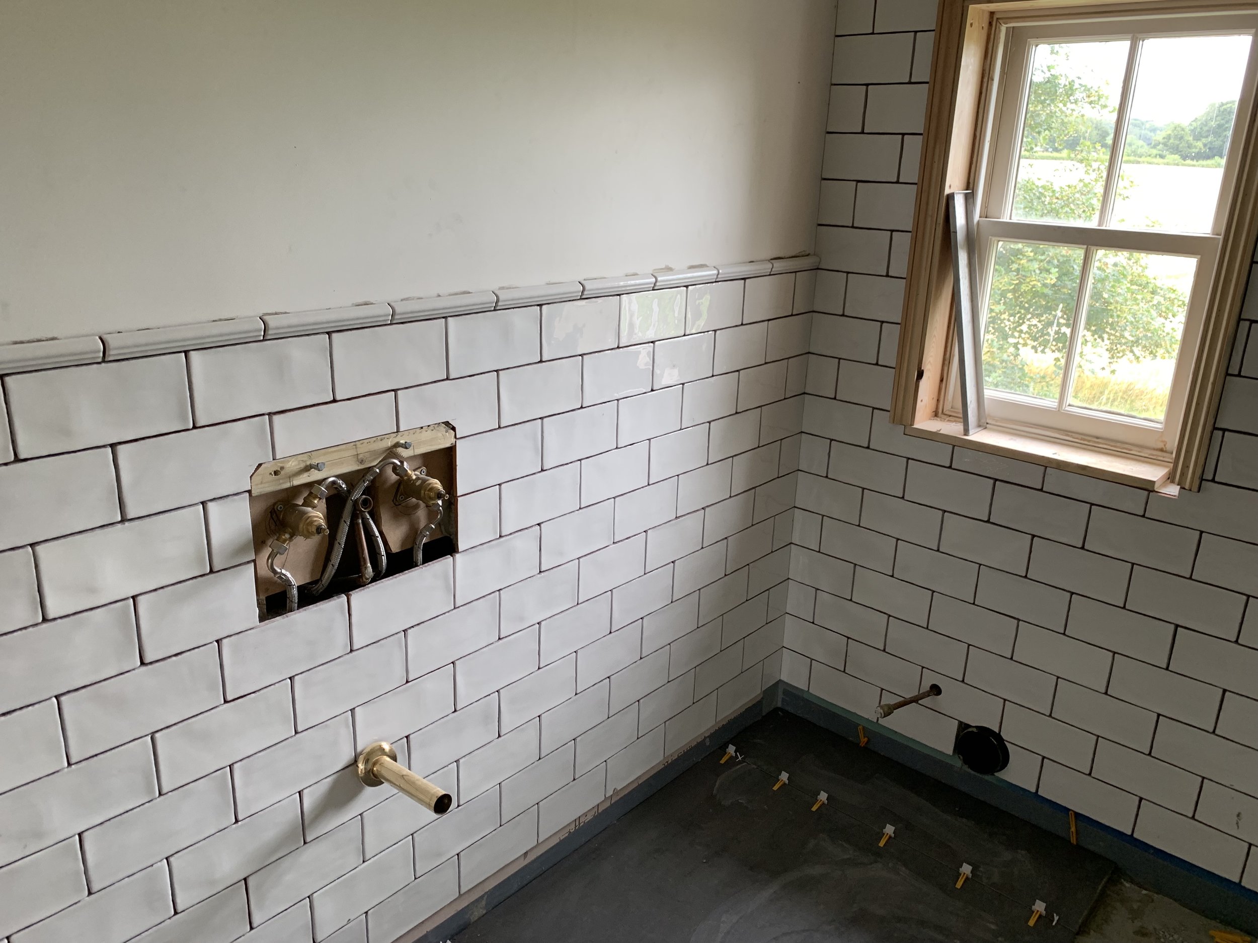 The kids bathroom is finally nearing completion.