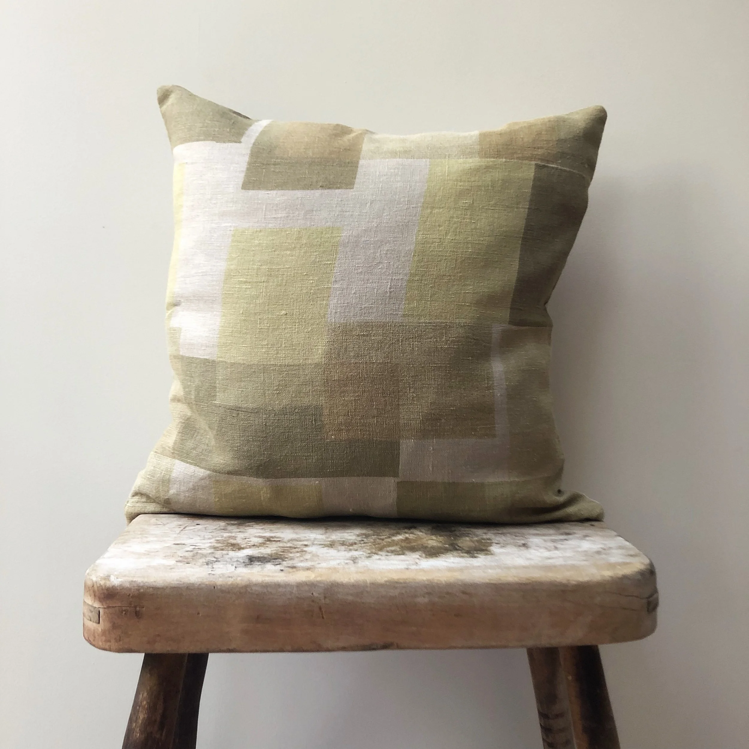 Printed Linen Cushion Cover / Series 3/02