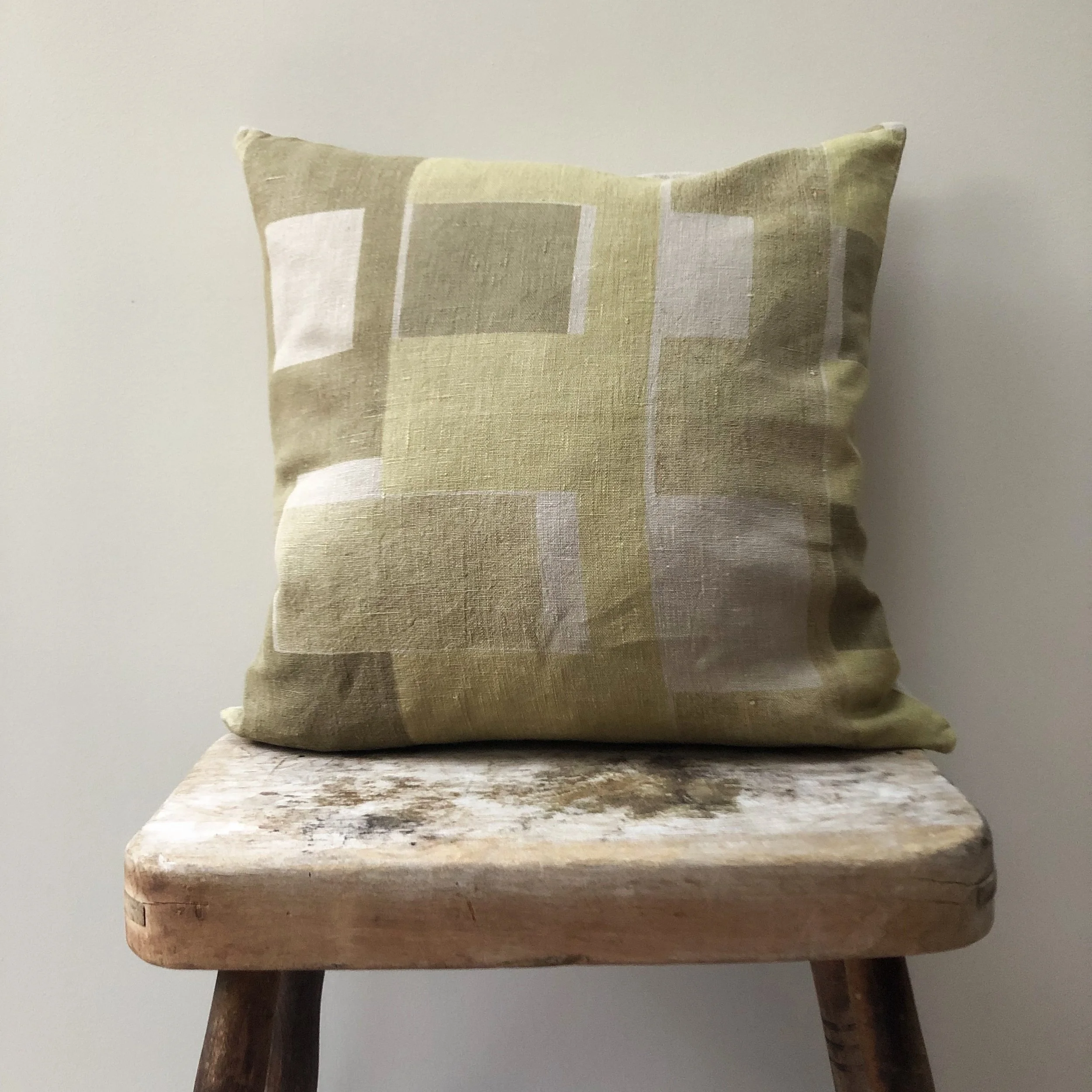 Printed Linen Cushion Cover / Series 3/04