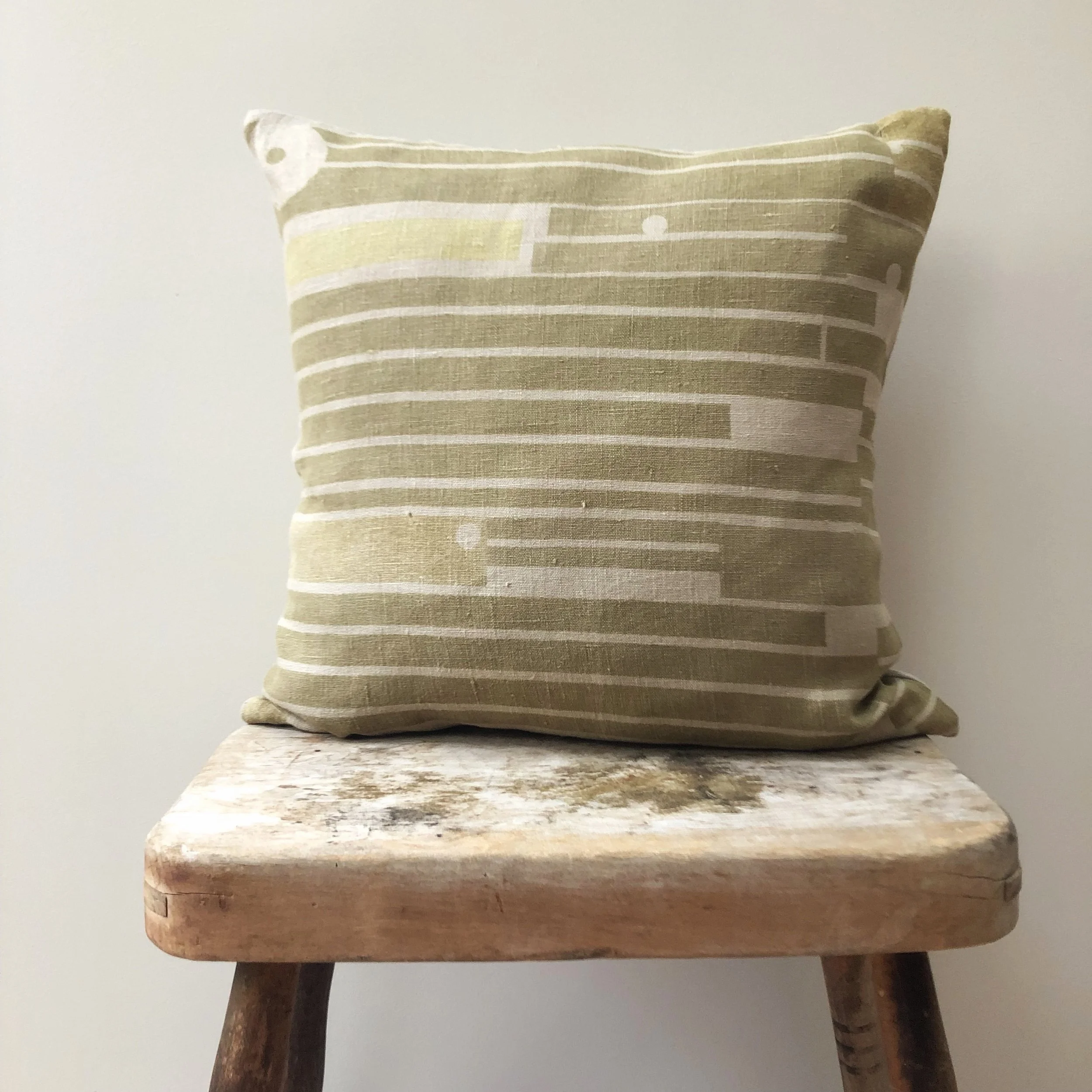 Printed Linen Cushion Cover / Series 3/05