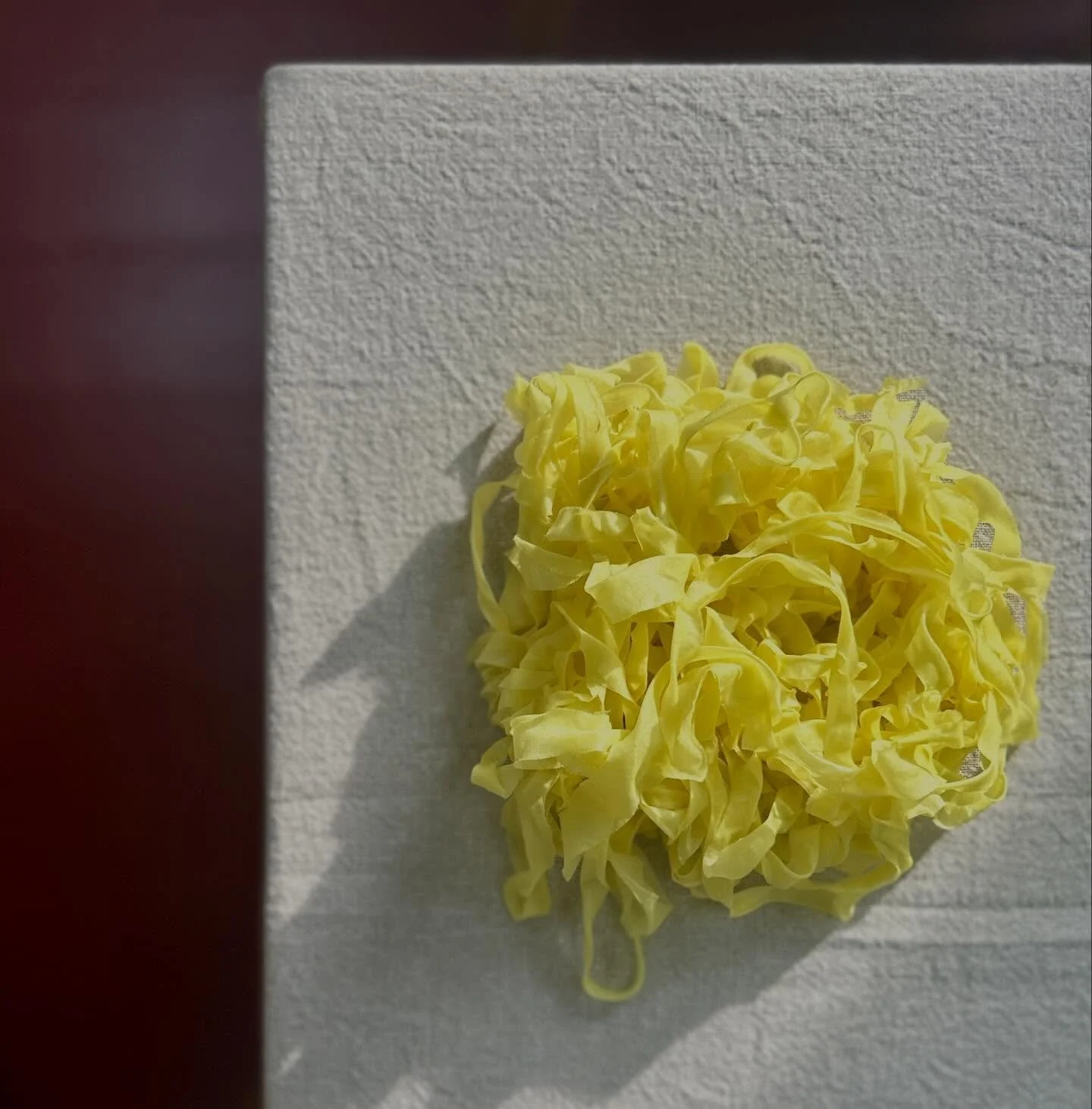 Spring/Summer ribbon box in the making.

#thenaturaldyeworks #naturaldye #ribbon #springcolours