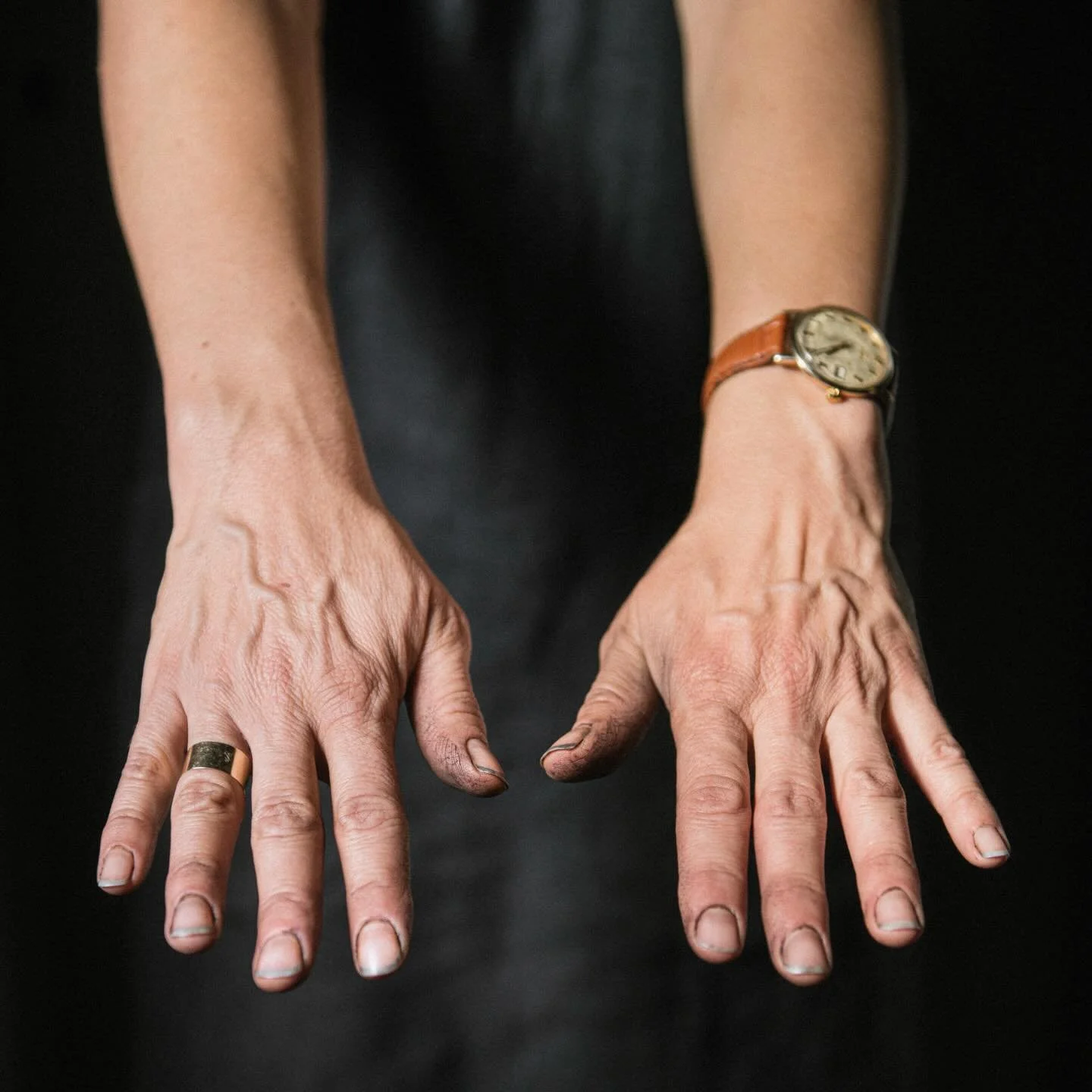 &lsquo;Never trust a dyer with clean fingernails&rsquo;

A favourite portrait by @davebullivant