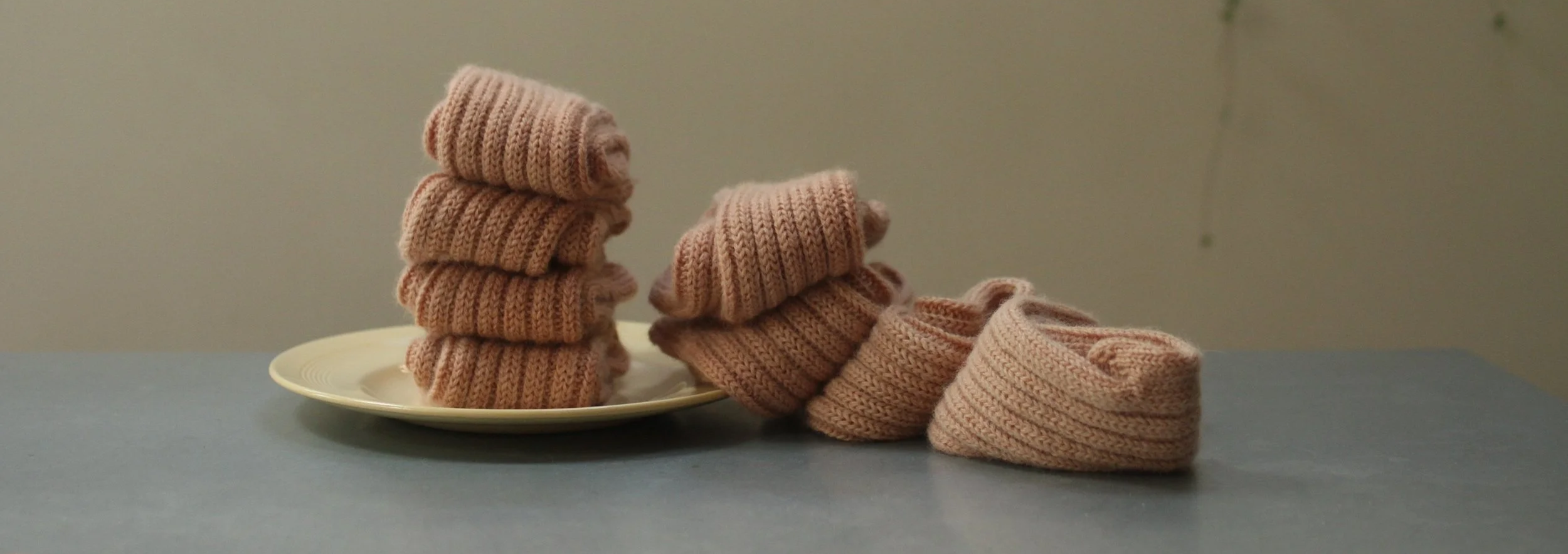 Naturally dyed pink British wool socks