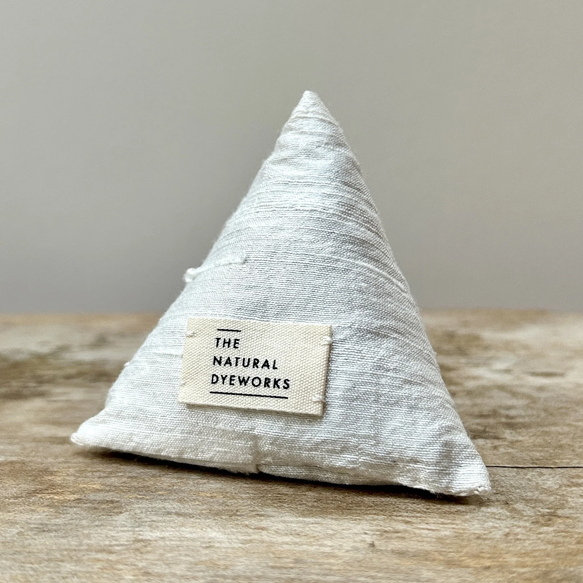 Silk Lavender Pyramid Snow
