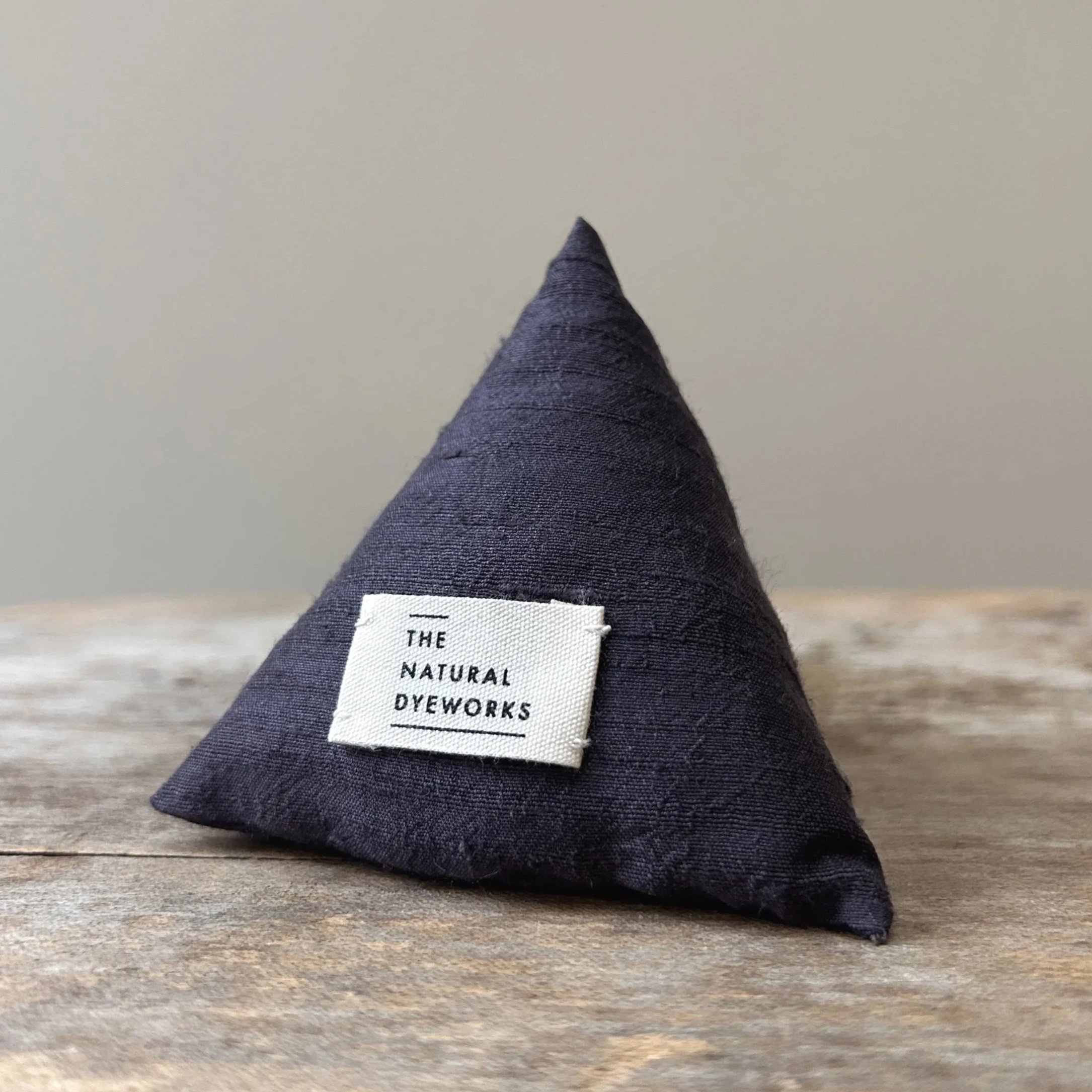 Silk Lavender Pyramid Anthracite