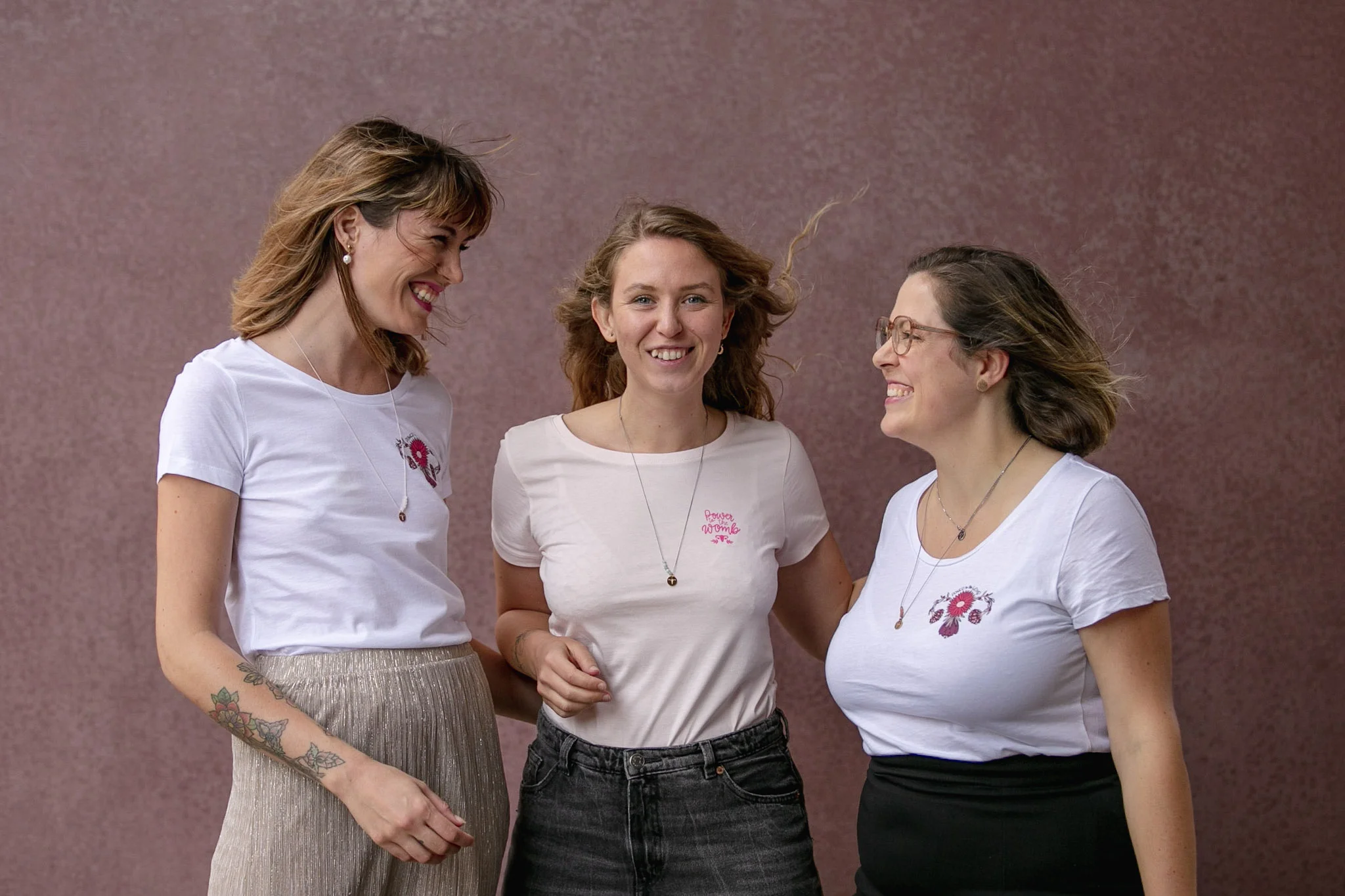 Florales Gebaermutter T-Shirt_3.jpg