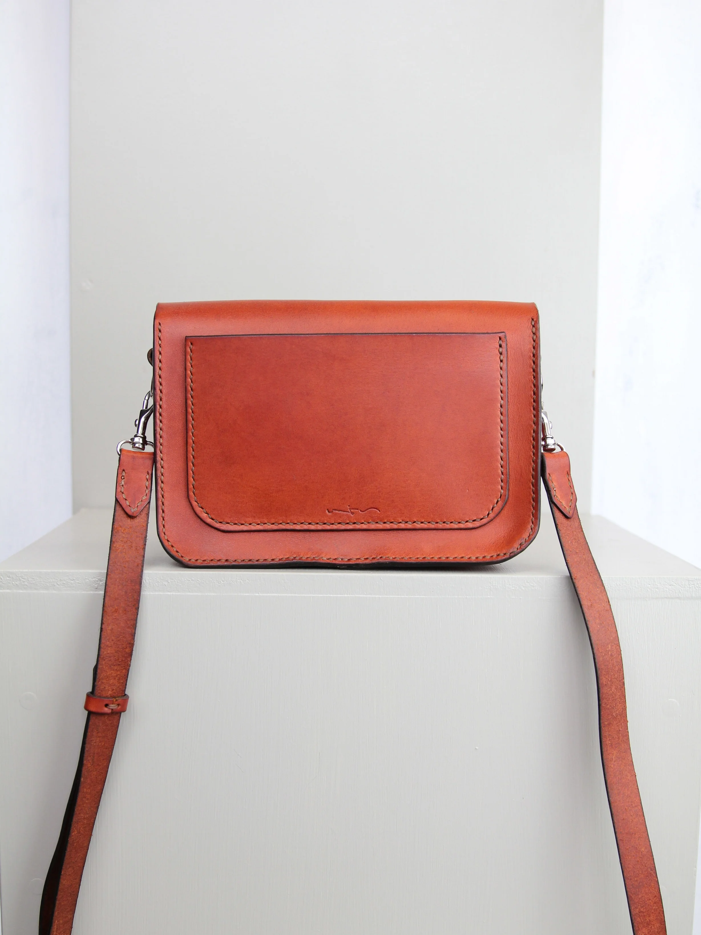 back purse bag copy.jpg