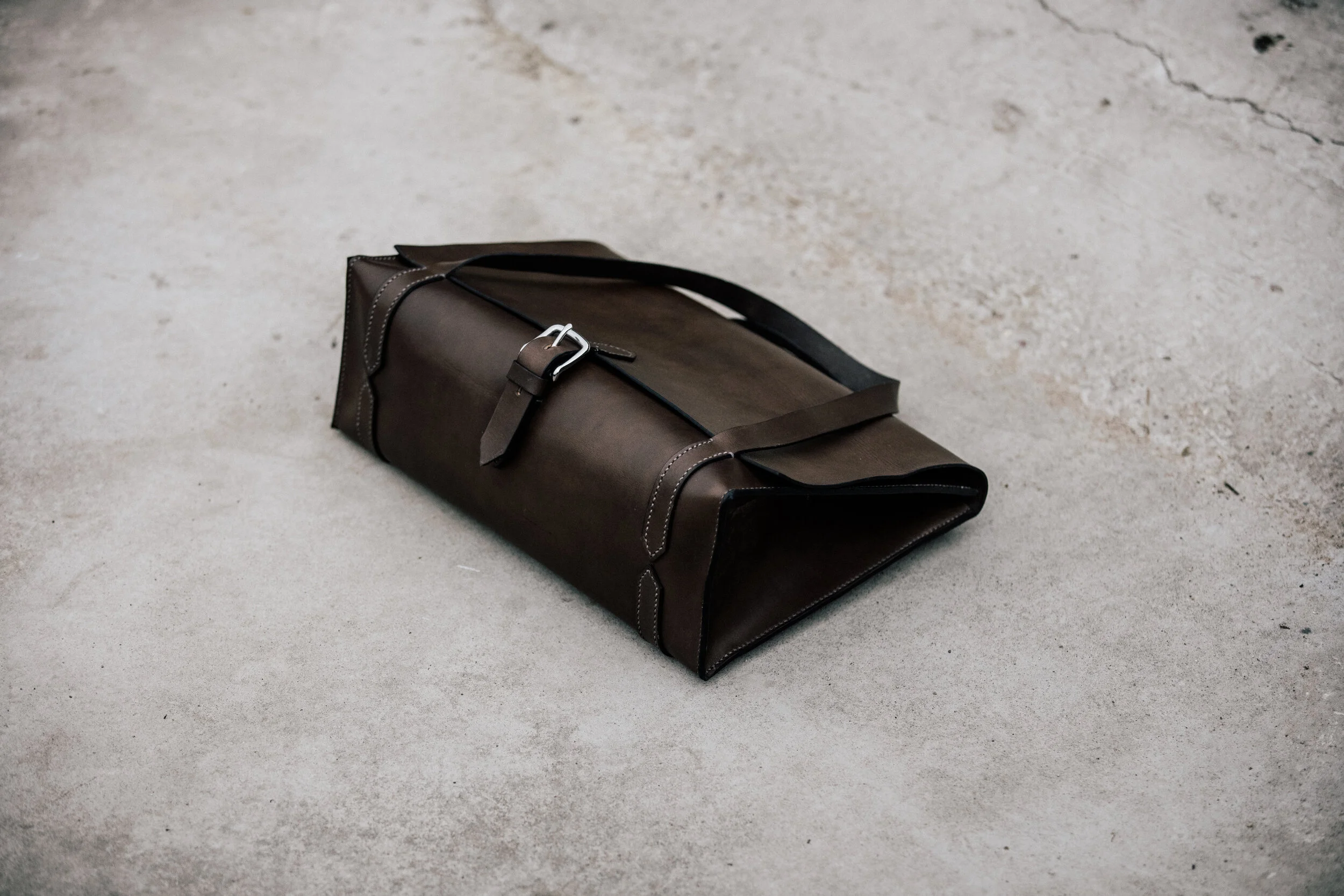 Hand-stitched Briefcase // Piombo