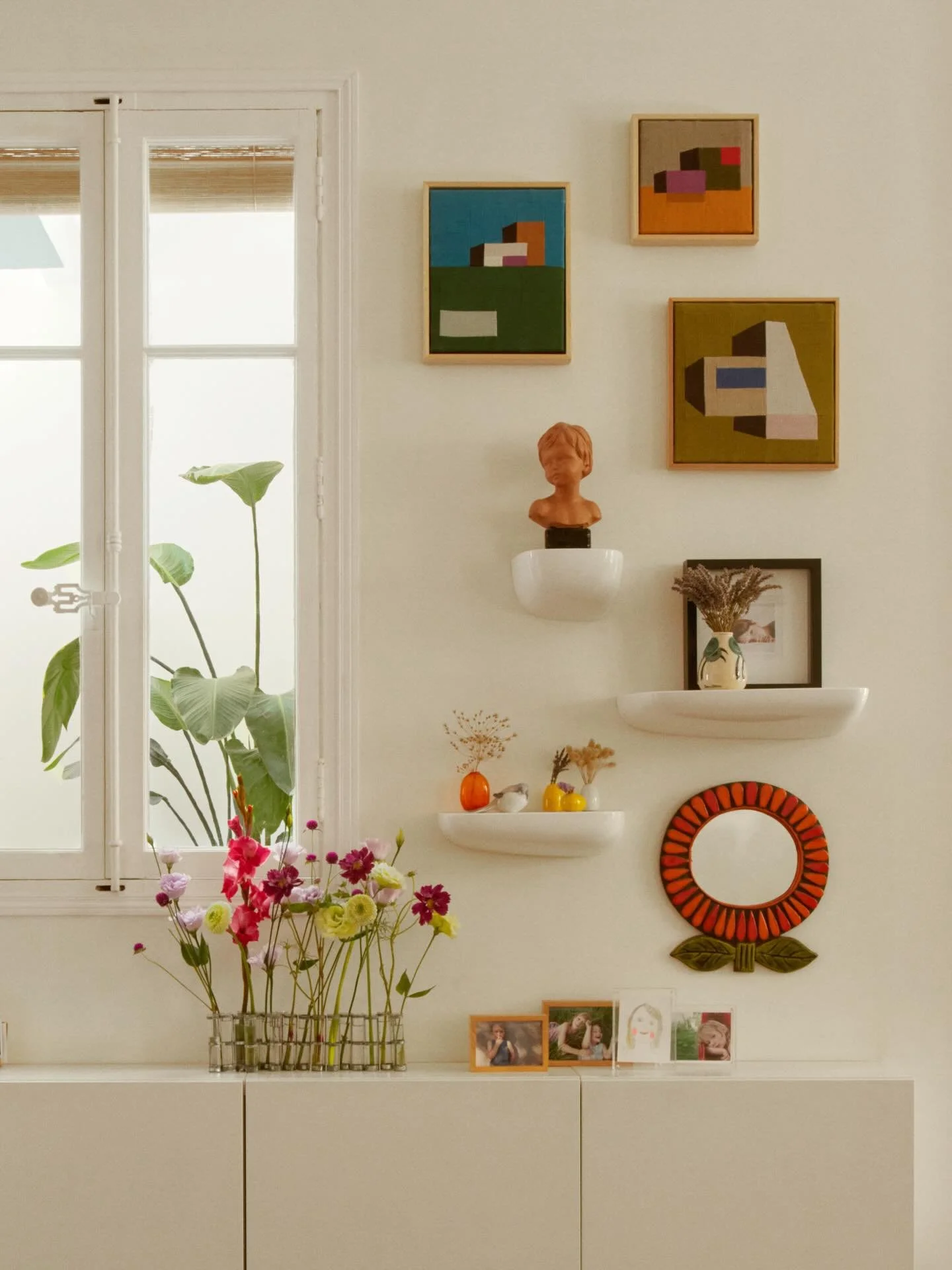 Pantone vient de d&eacute;clarer Cloud dancer (autant dire Blanc) comme la couleur de l&rsquo;ann&eacute;e 2026. Pas tr&egrave;s inspirant &agrave; premi&egrave;re vue... &agrave; moins de penser que c&rsquo;est LA couleur qui r&eacute;v&egrave;le to