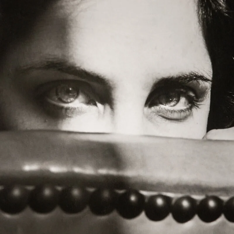 self portrait of Elizabeth Solaka with a hasselblad