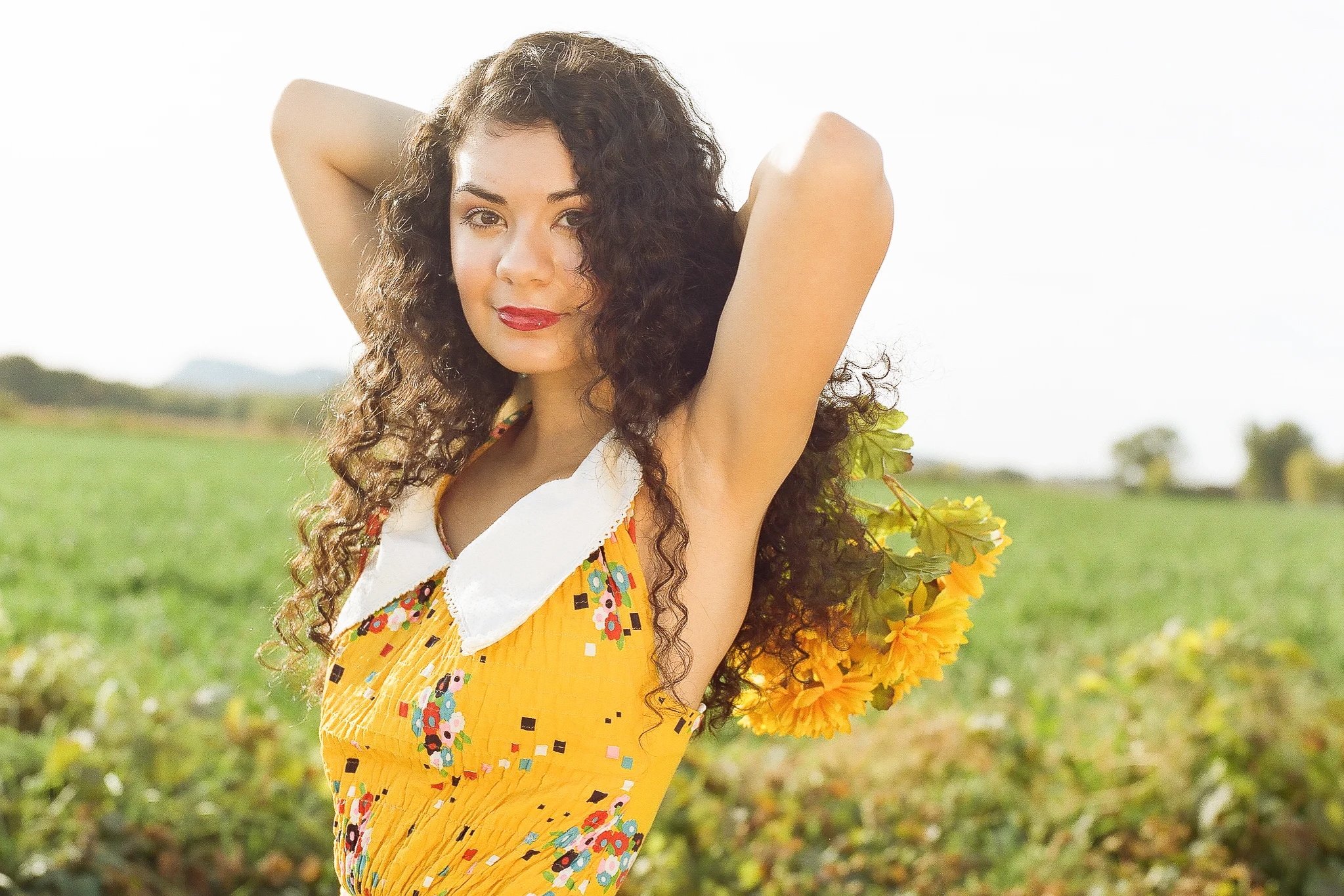 headshot ariana-19530008.jpg