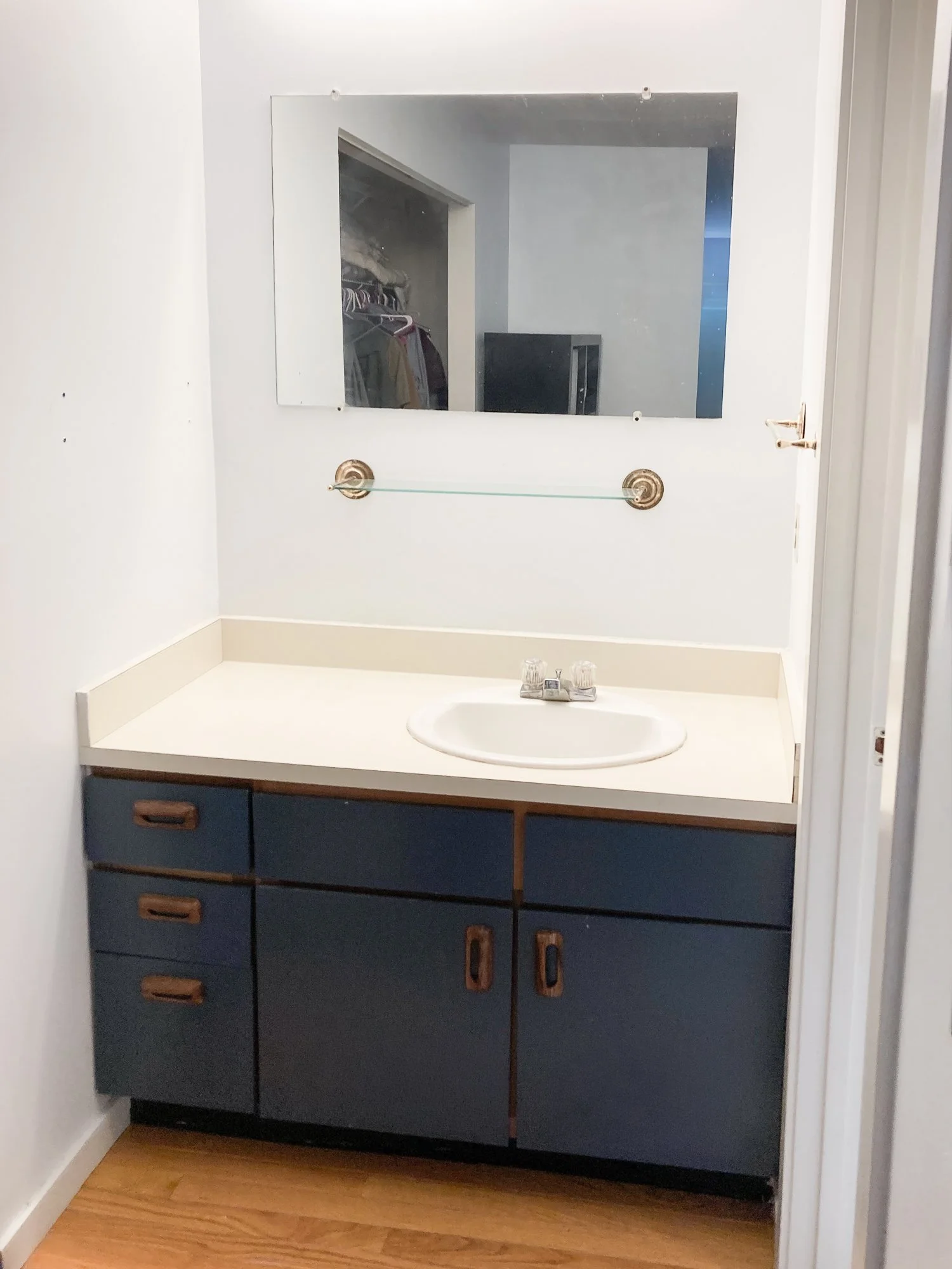 en-suite-bathroom-condo-for-sale-northampton-ma