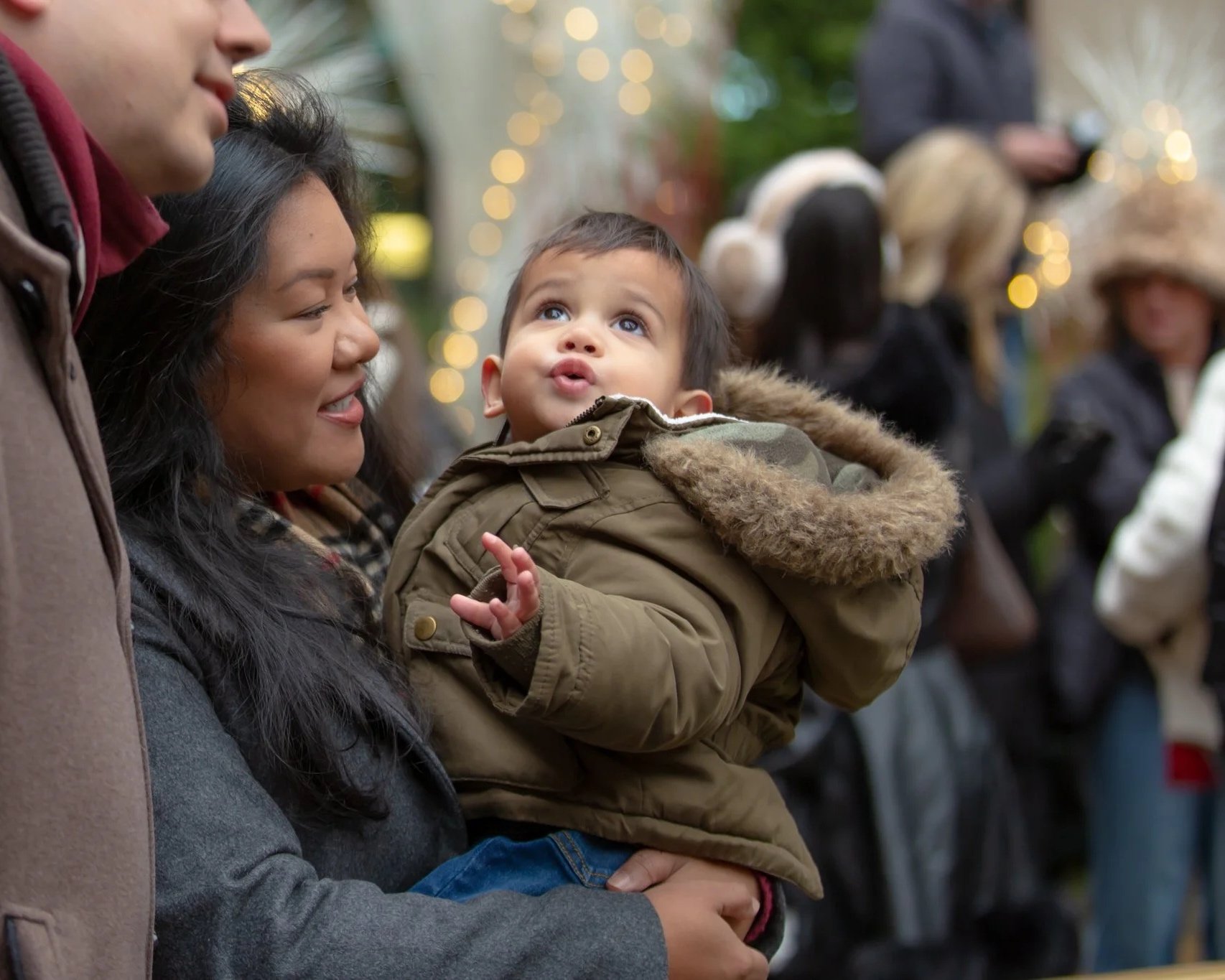 Family Christmas portrait session Rockefeller Center
