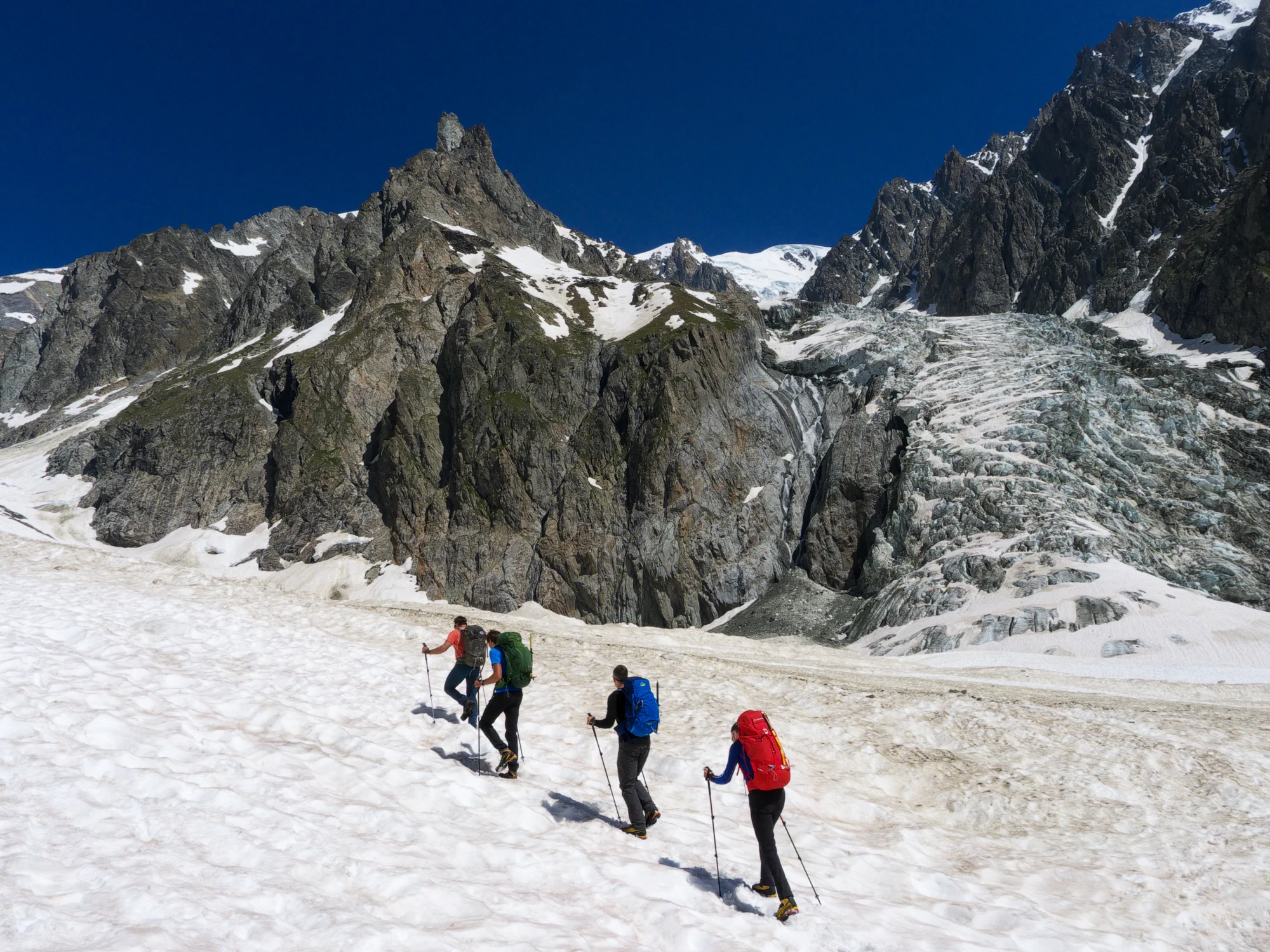 Approaching the Pope Route. The long journey to the refugio Gonella takes us up some impressive glaciated terrain
