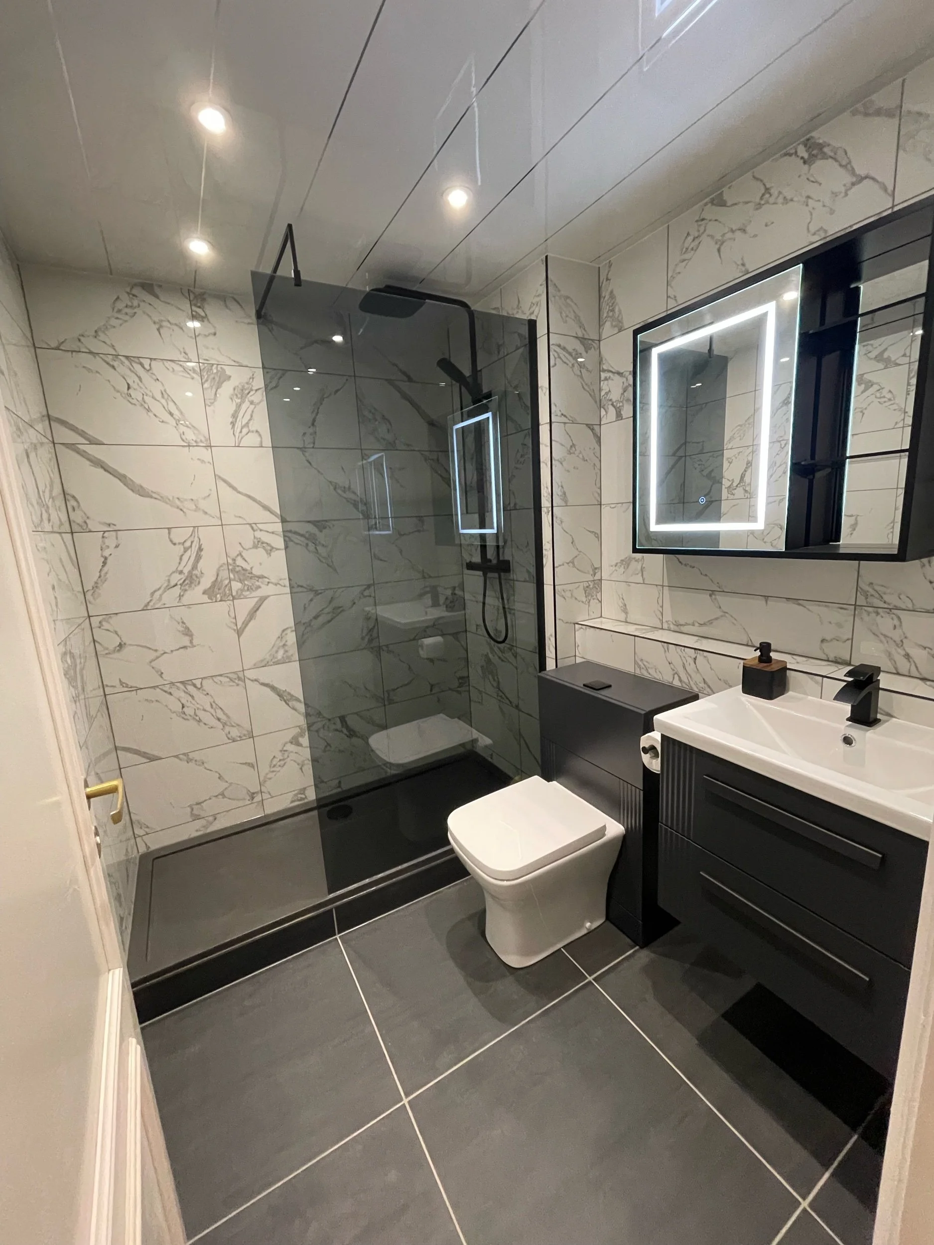 bespoke-bathrooms-netherlee-glasgow.jpeg