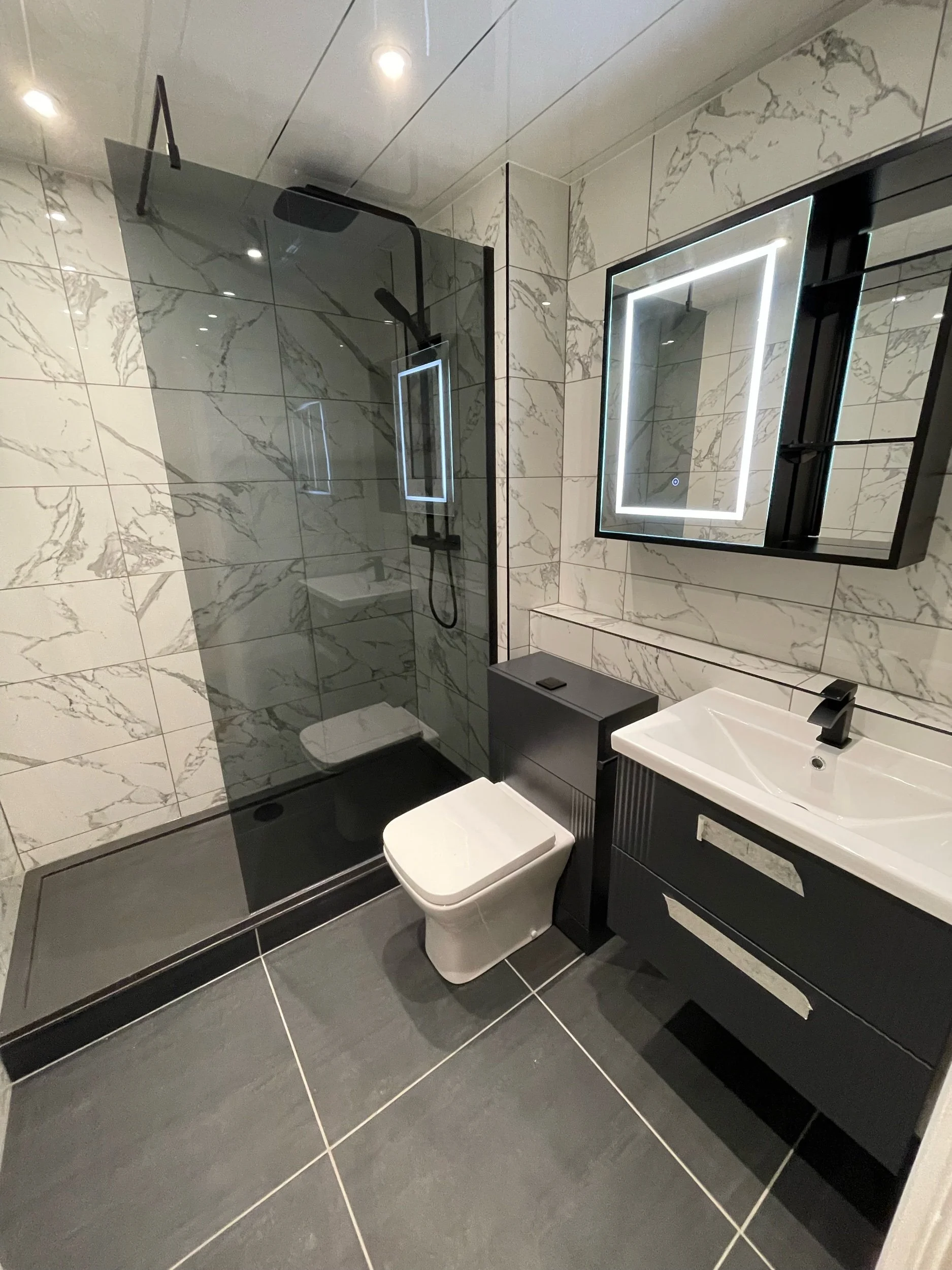 forsyth-bespoke-interiors-bathrooms-netherlee-glasgow.jpeg