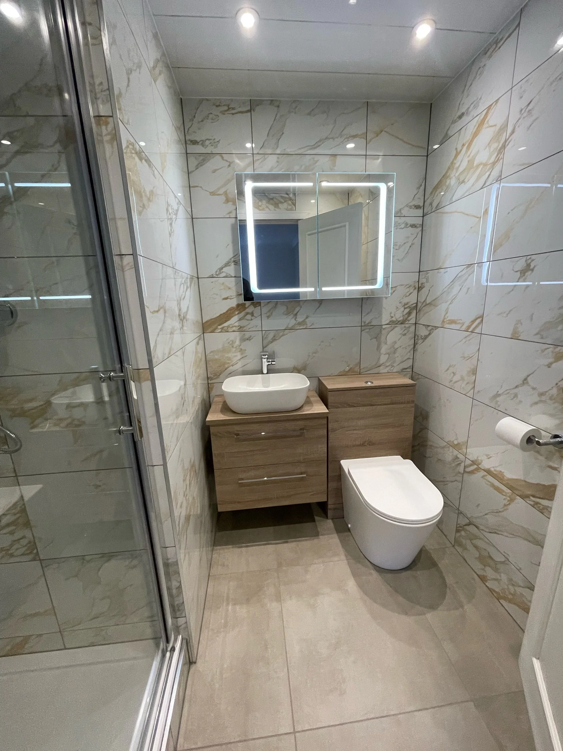 forsyth-bespoke-interiors-bathrooms-netherlee-glasgow.jpeg