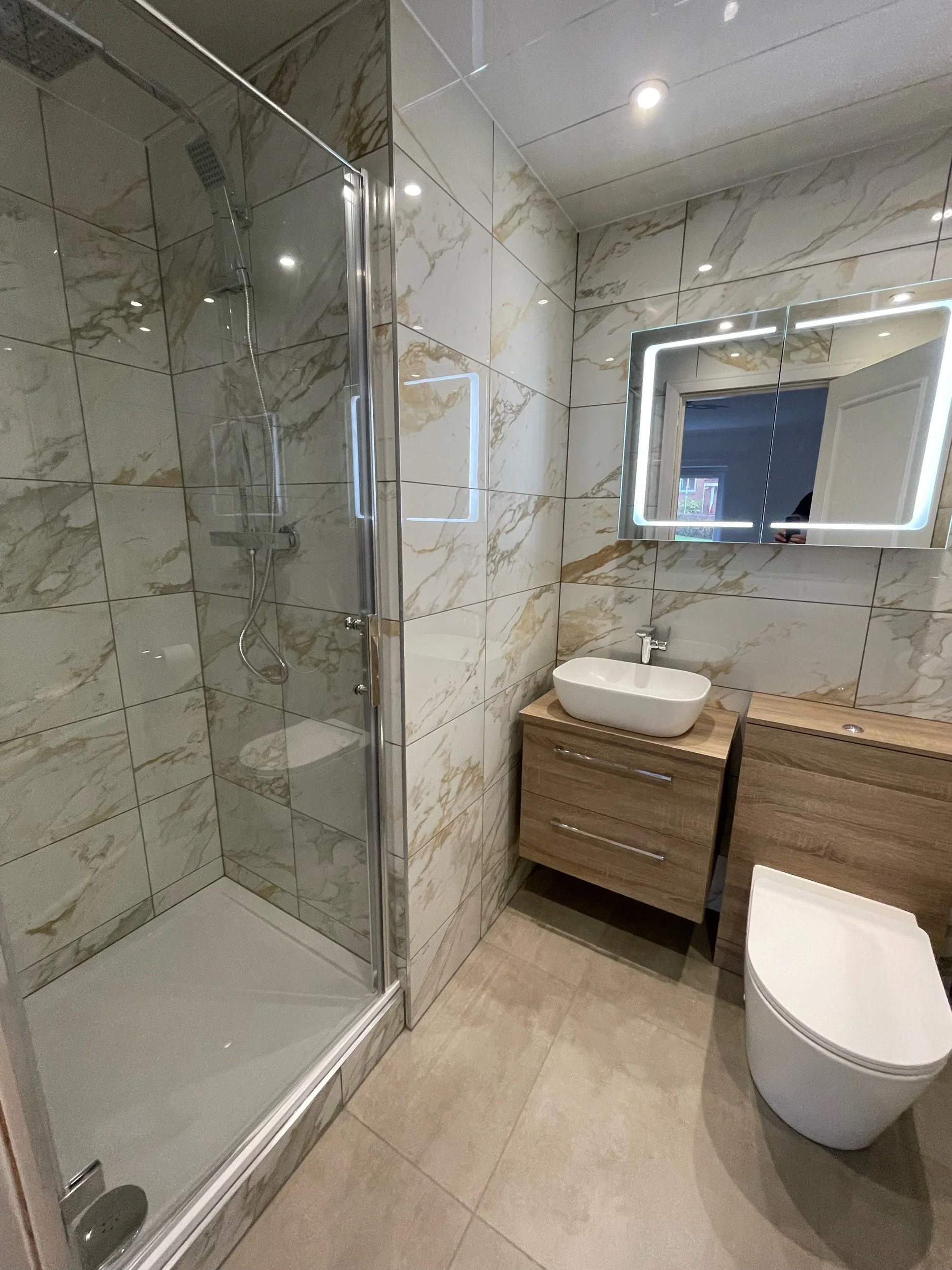 forsyth-bespoke-interiors-bathrooms-netherlee-glasgow.jpeg