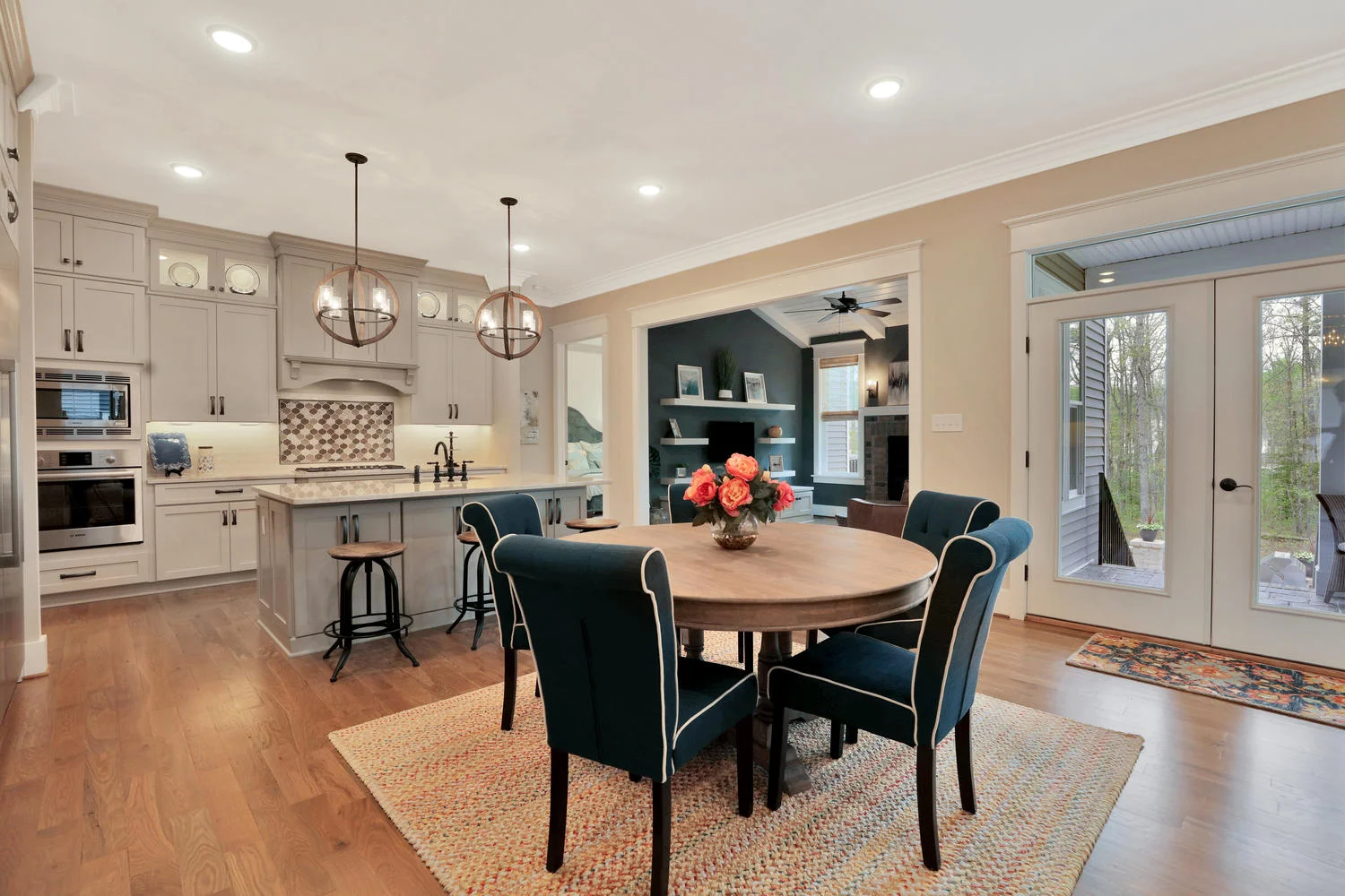 Kitchen & Day Room | The Burgess