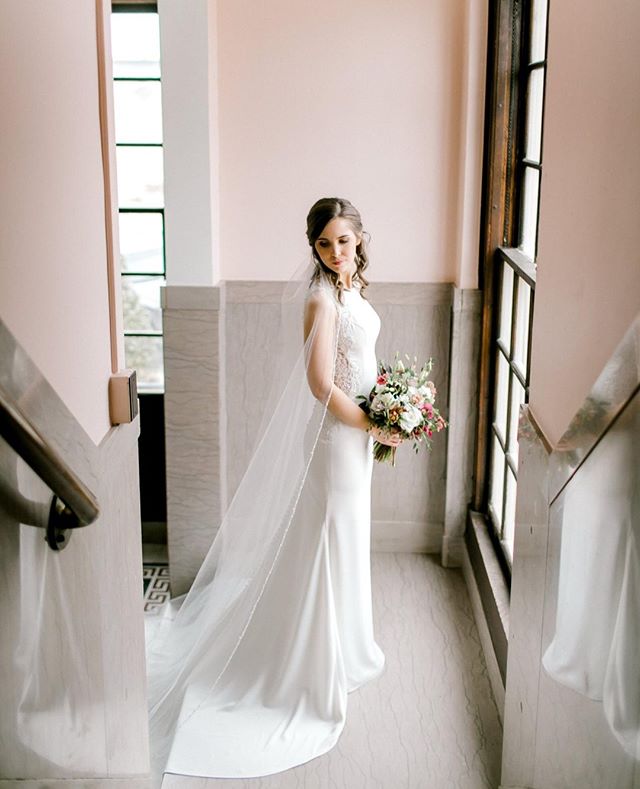 Our versatile venue makes for the perfect backdrop for your bridals⁠, with floor-to-ceiling windows that offer plenty of natural light for the portraits of your dreams! ⁠
&bull;⁠
Photo: @emilynicolewatkins⁠
&bull;⠀﻿⁠
&bull;⠀﻿⁠
&bull;⠀﻿⁠
#bridesofok #