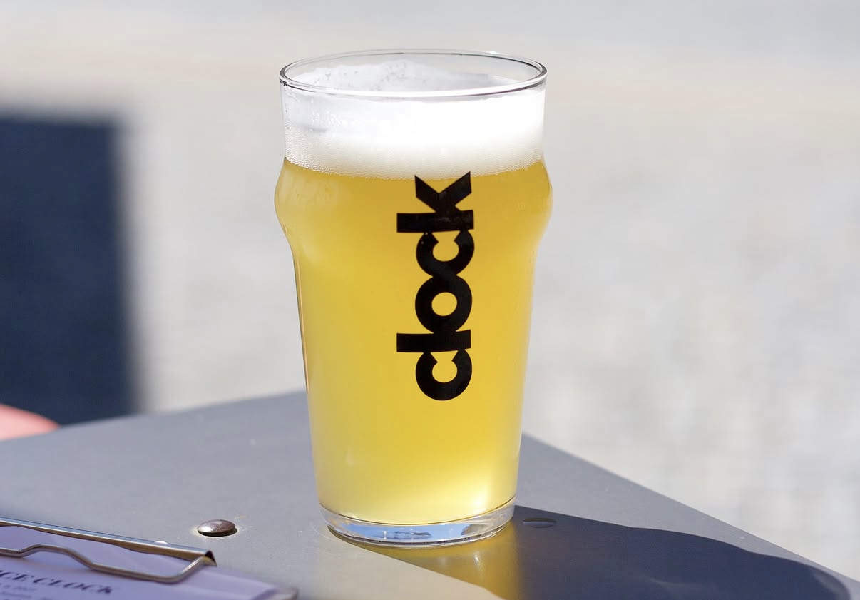 Pivovar Clock shaker pint.