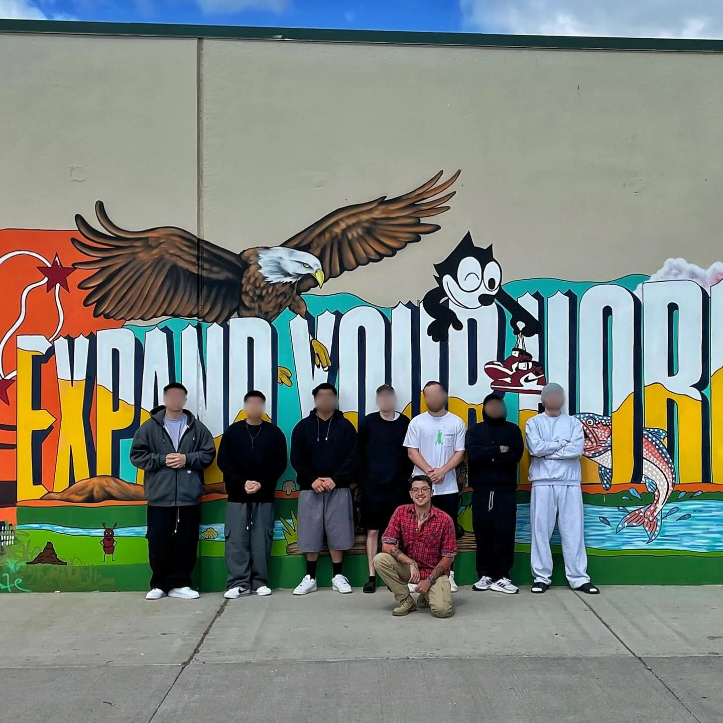 Earlier this year I was invited to collaborate on a mural with the Eastern Oregon Youth Correctional Facility to add some new color and inspiration to the walls 🌟 

I had the opportunity to share insight and teach the youth on how to access art and 
