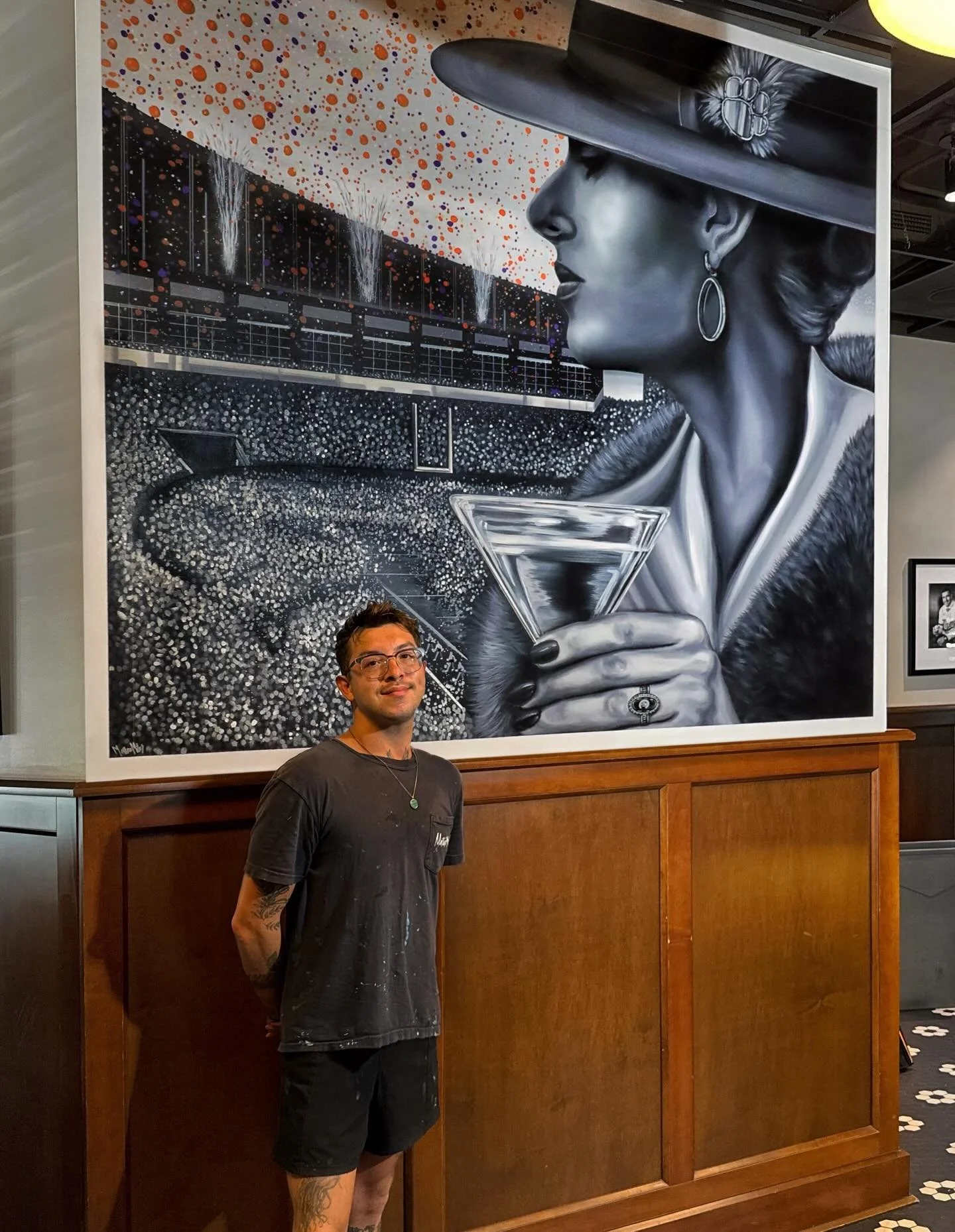 Wrapped up our fourth addition over the 4th of July Weekend 🇺🇸 🎨 over at Rick Erwin&rsquo;s of Clemson 🐅 Loved bringing the details to life. Renovations have been completed and ready to serve you 🦪 
Make your reservations to see her in person 🥂