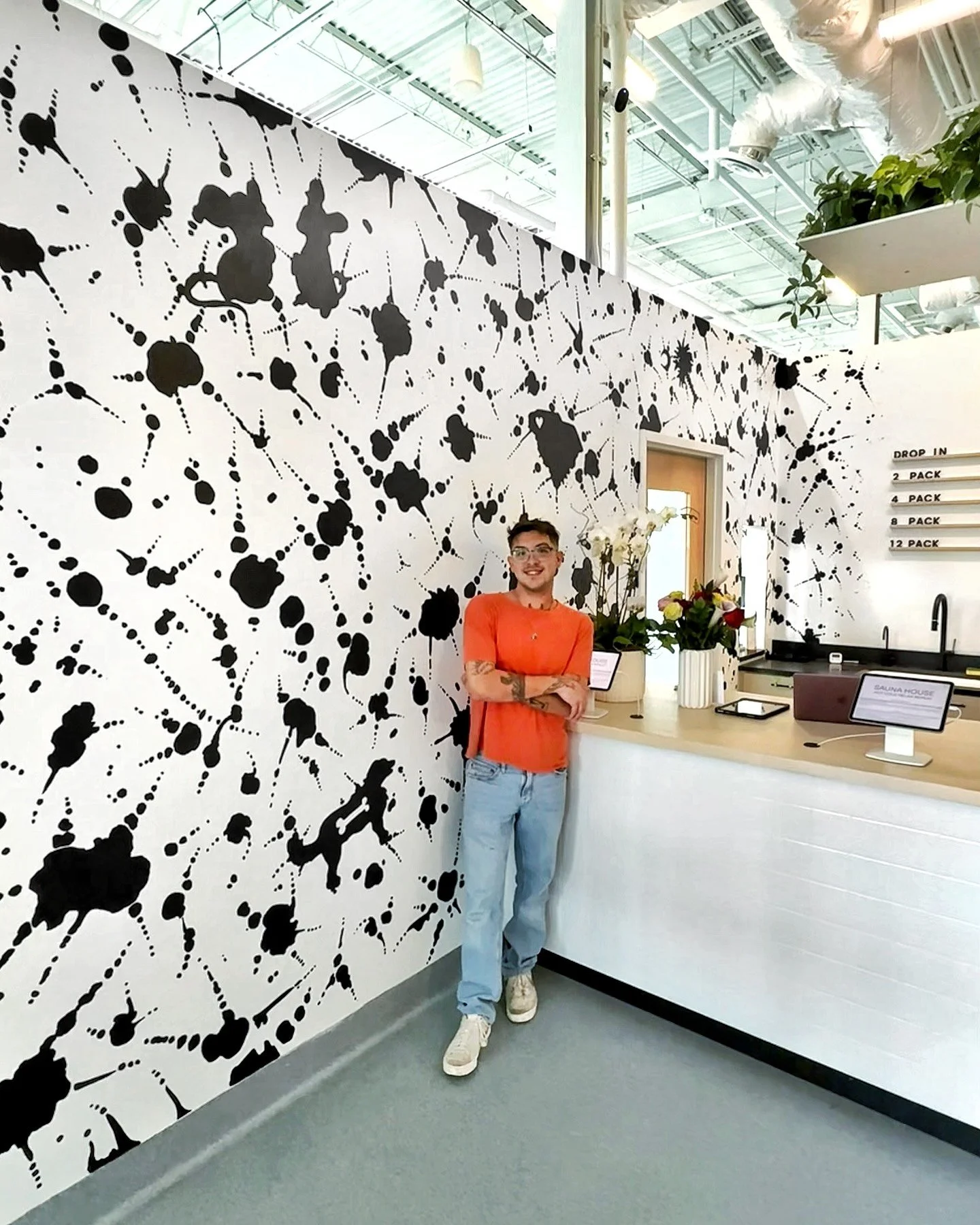 Been a big fan of @sauna_house for some time now and so excited to share my additions to @saunahousegreenville 👏🏽 including my version of their iconic splatter design in Rorschach style hidden elements 🔍 -Thanks to @rigacreationz for some helping 