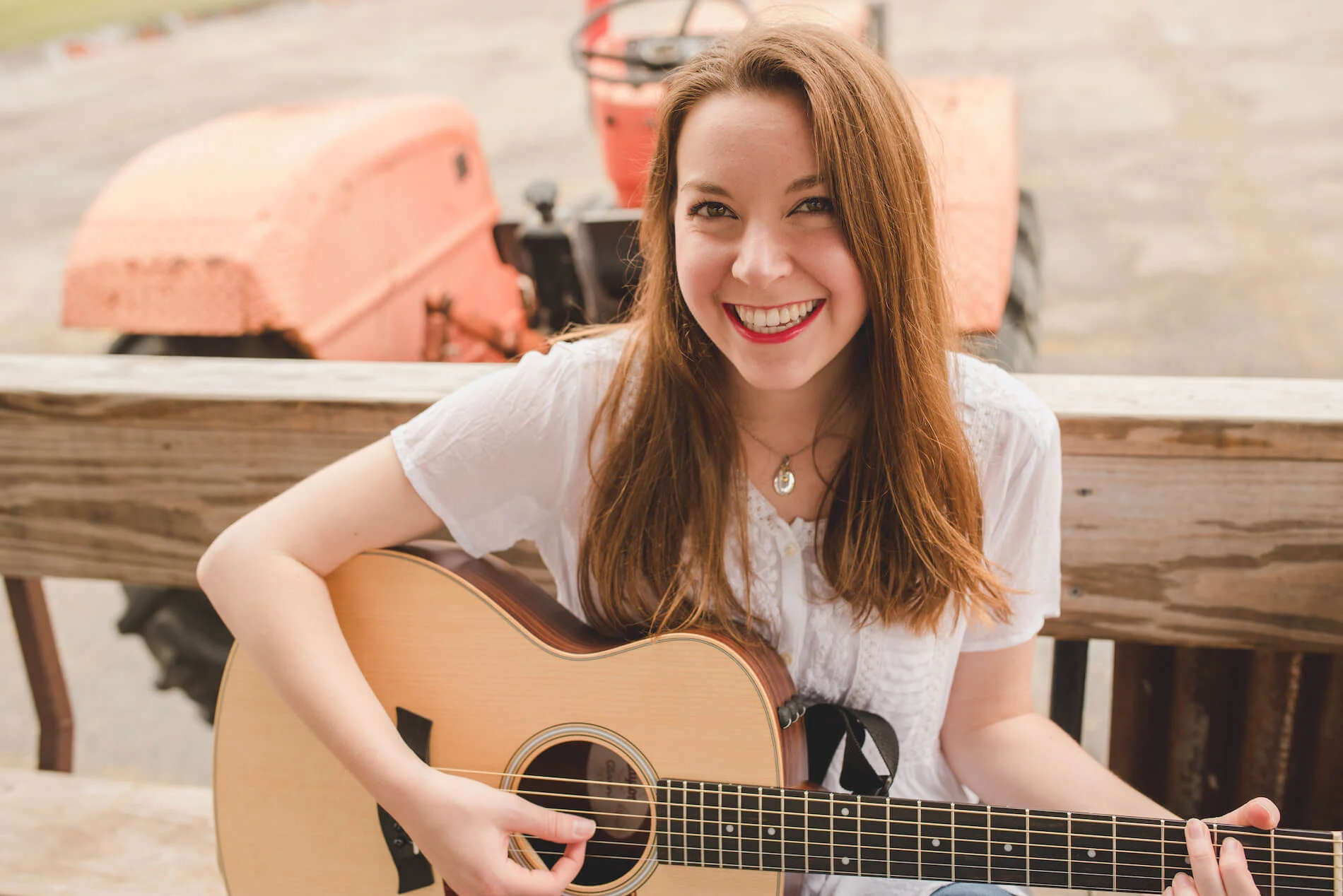 Kelsey Henry Headshot.jpg