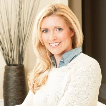 Courtney Headshot.jpeg