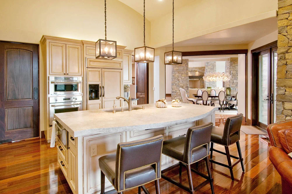 EDG - Cream kitchen.jpg