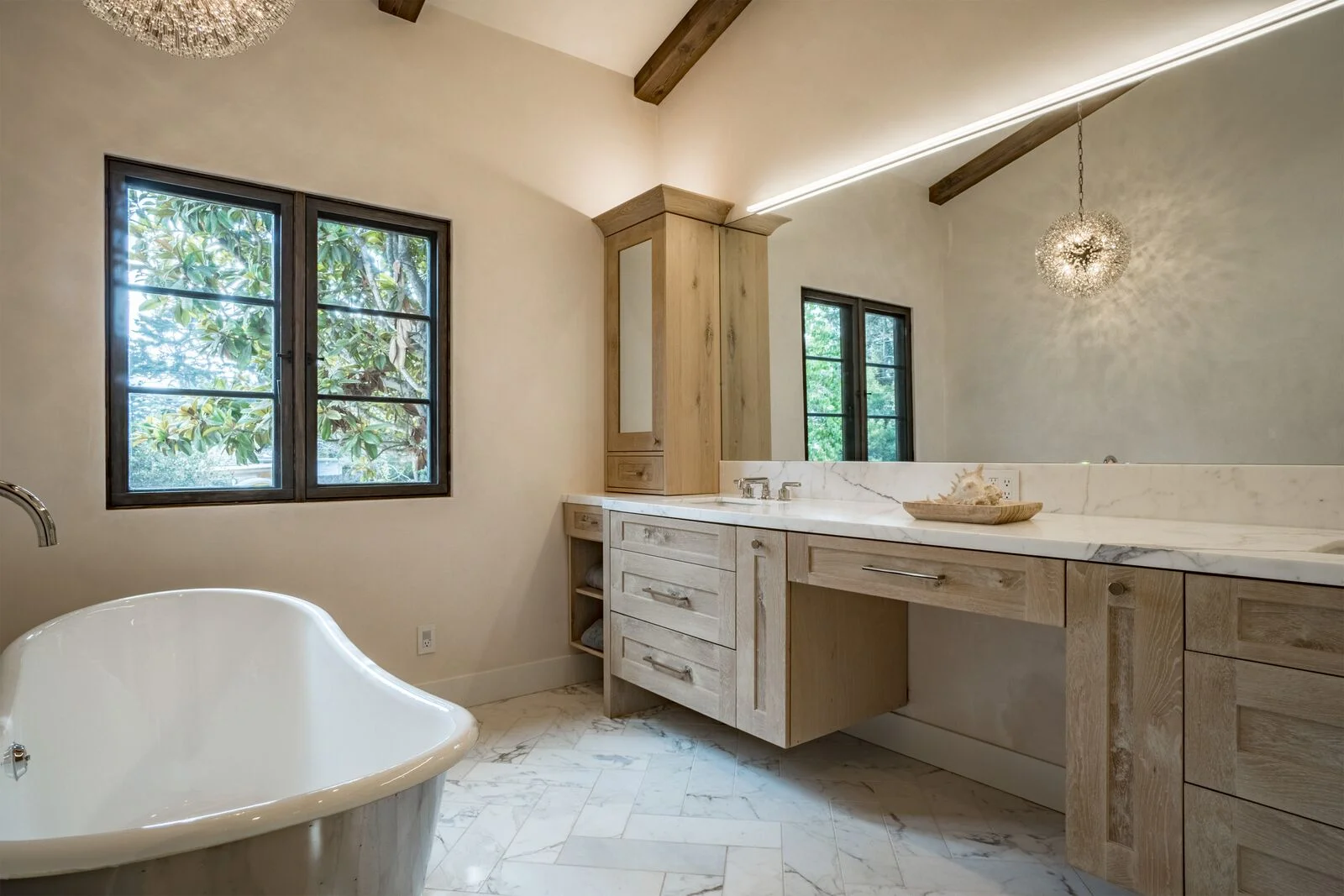 valley views tub.jpg