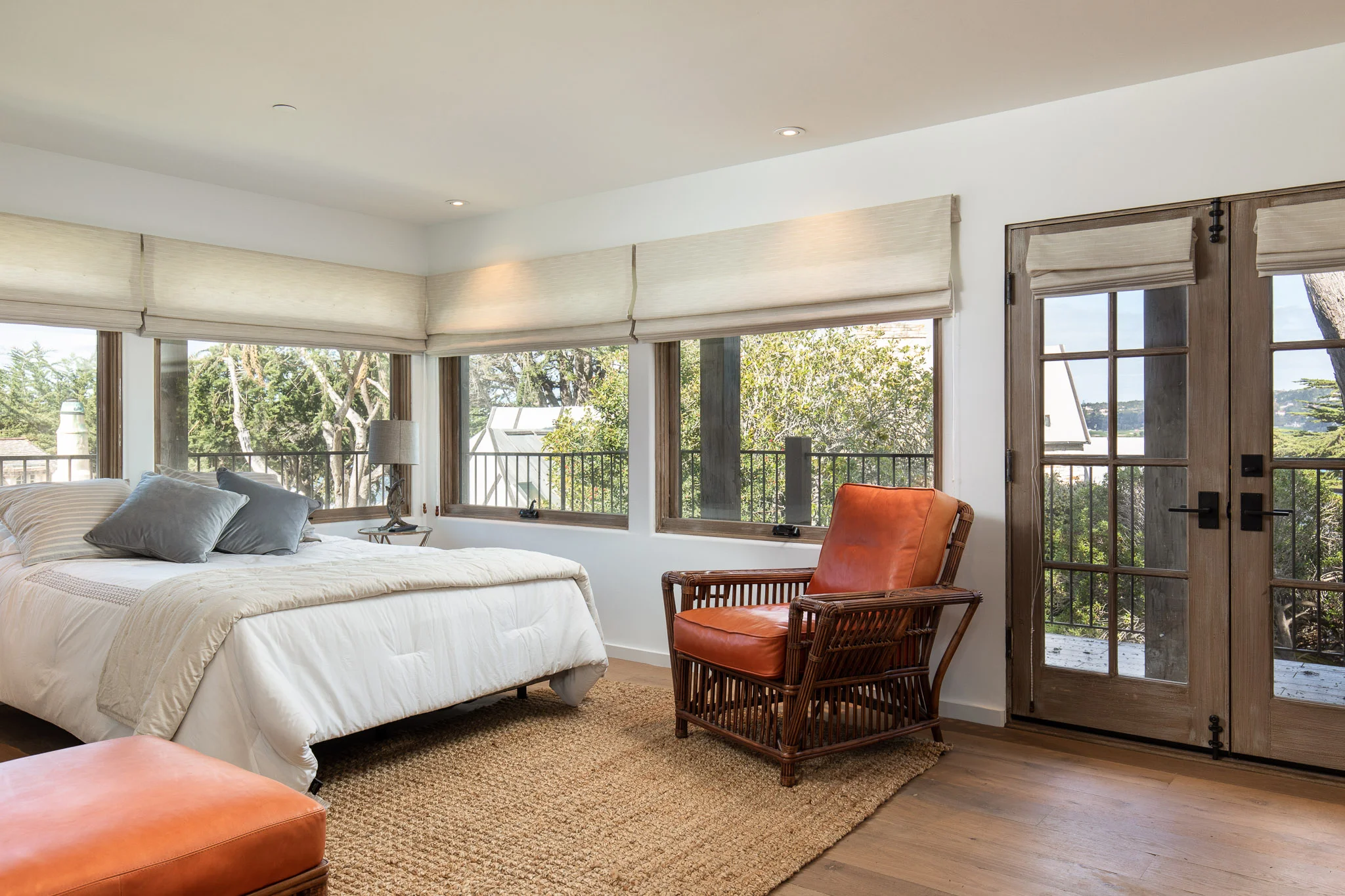 31-2417 Bay View Ave-Bedroom.jpg