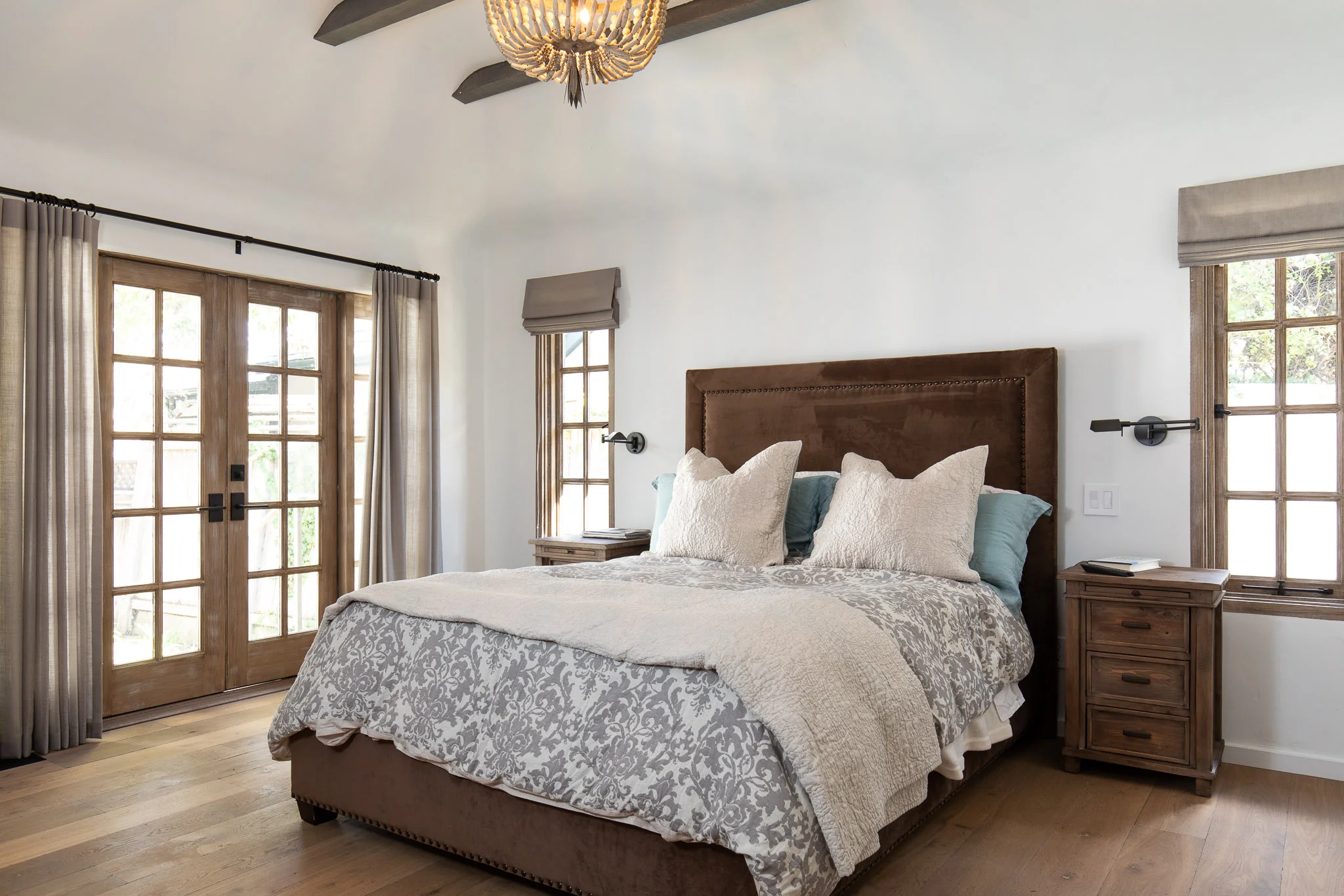 26-2417 Bay View Ave-Bedroom.jpg