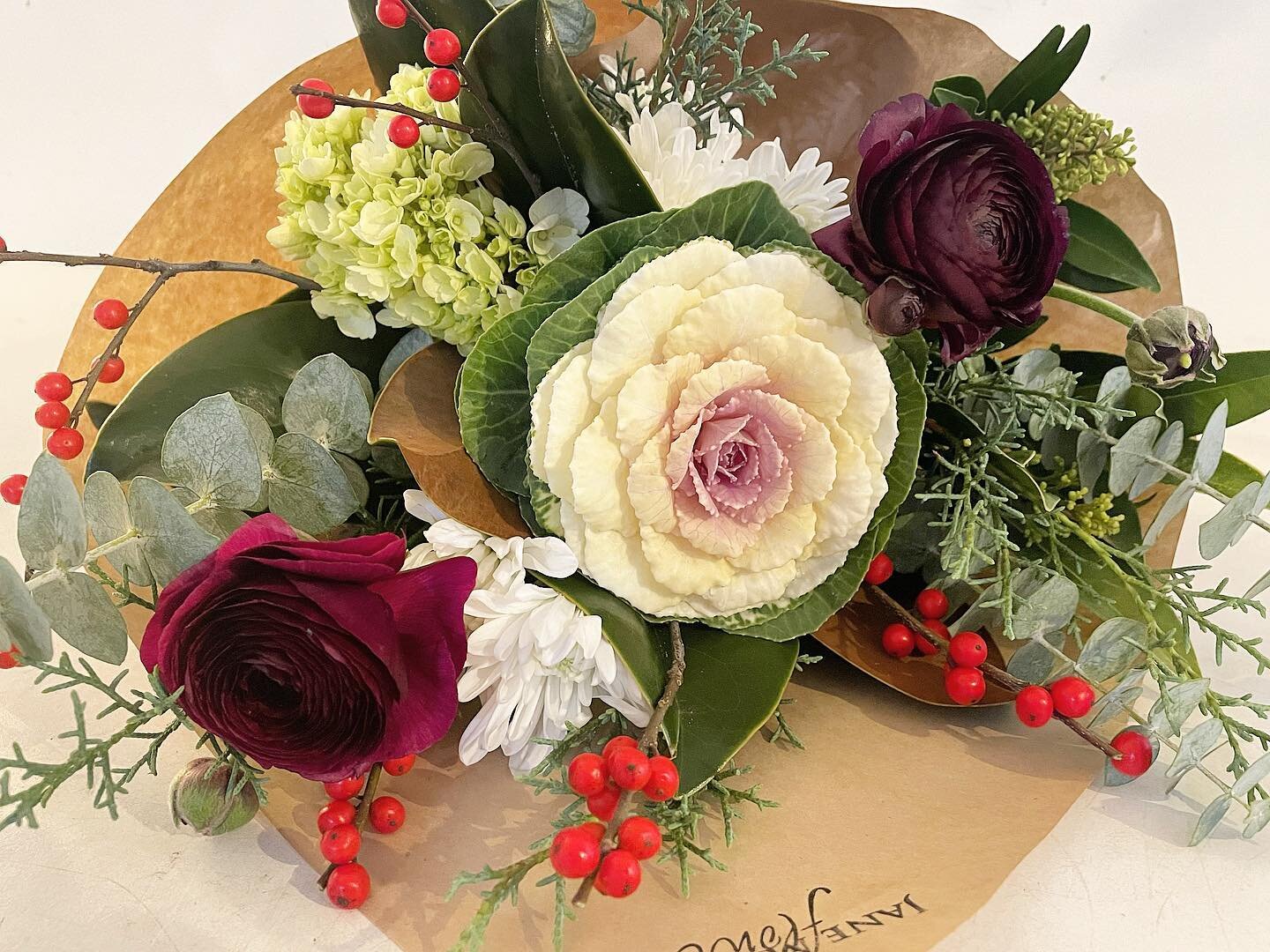 &bull;&bull; Weekly Special &bull;&bull;
Festive flower season has begun! Ilex berries, magnolia, euc, kale, skimmia, hydrangea, mums and ranunculus. $42 each, pick-up or (free in-town) delivery Thurs/Fri. To order, DM or e-mail molly@janemarshallflo