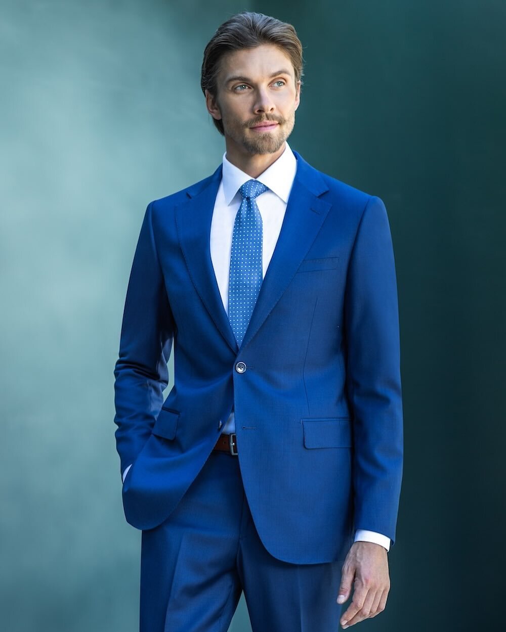 Introducing our unbeatable collection of solid suits from our exclusive stock program, featuring the captivating color of Italian Blue. Elevate your style game with these impeccably tailored and versatile ensembles, designed to make a lasting impress