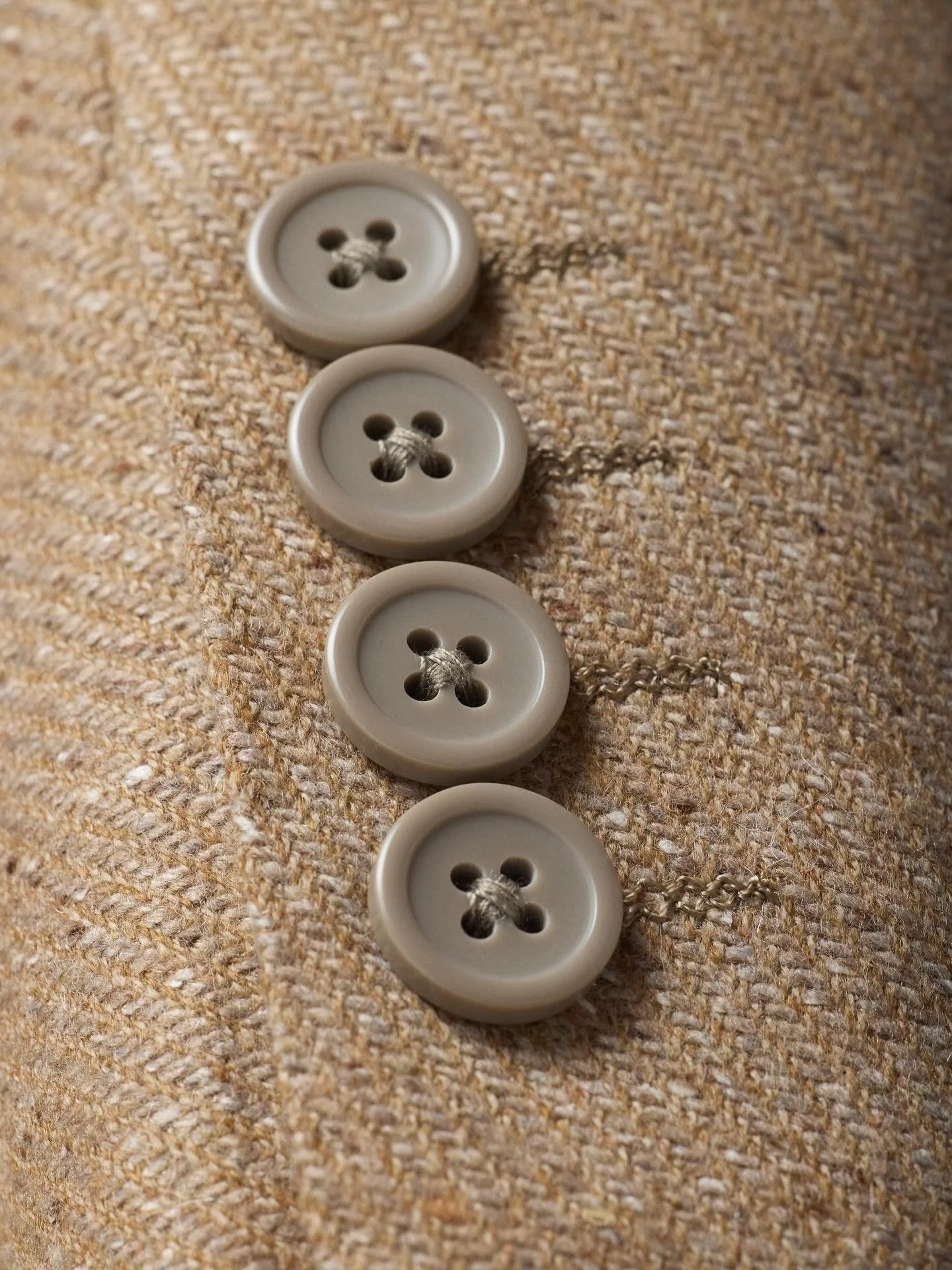 Precision in every stitch.⁠
⁠
This close-up of our Tan Soft Coat from the Fall/Winter 2025 Collection highlights what defines Maxman&mdash;refined tailoring, elevated materials, and an unwavering commitment to quality. This coat features fabric from 