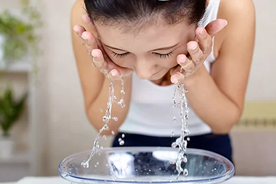 acne-face-washing-habits.jpg