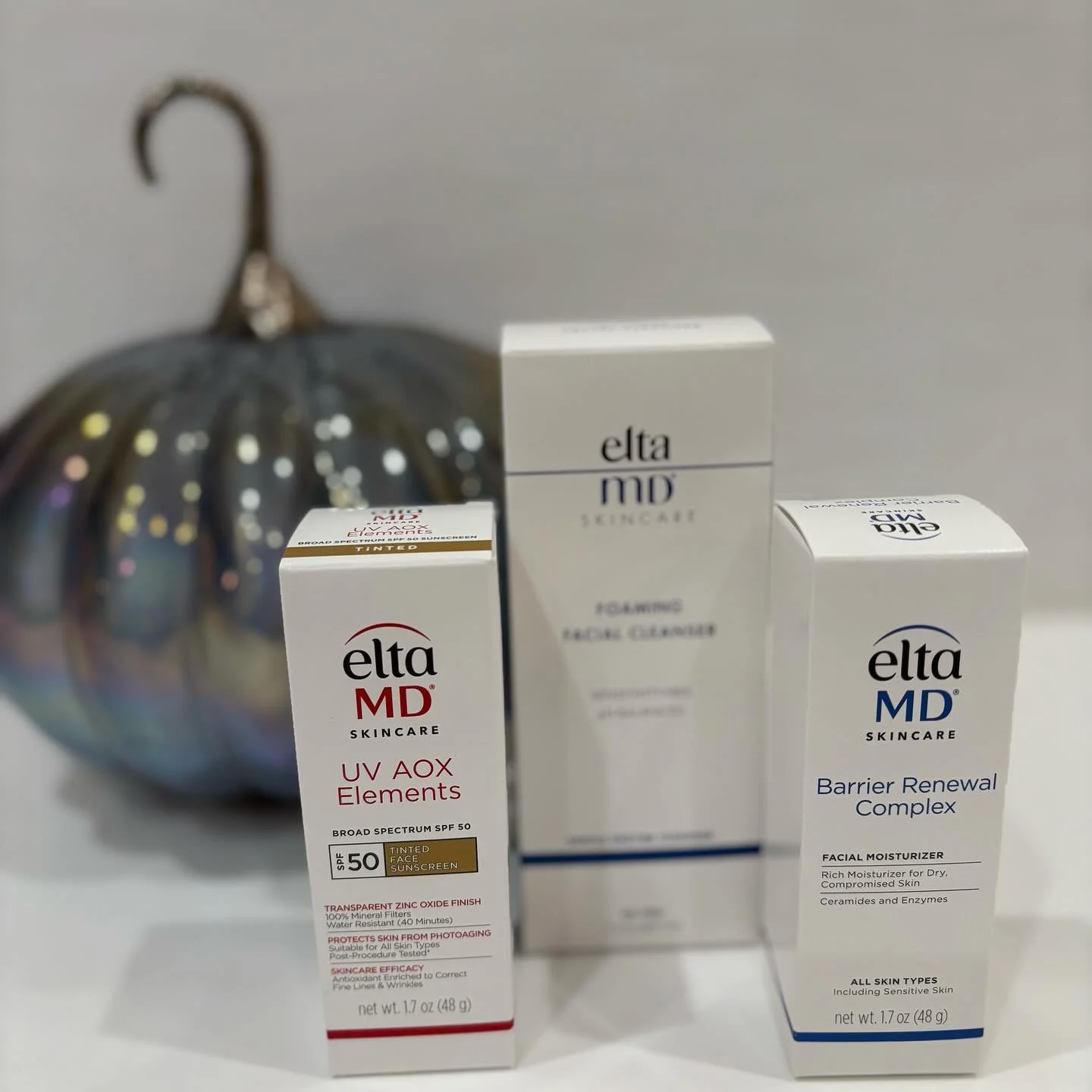 Happy Halloween 🎃 from Dr. Tokarz &amp; Team!
Remember &mdash; the only thing that should be scary this season is your costume, not your skin!
Stay glowing, wear your SPF (even on spooky days!), and have a safe, fun Halloween!

#tokarzdermatology 
#