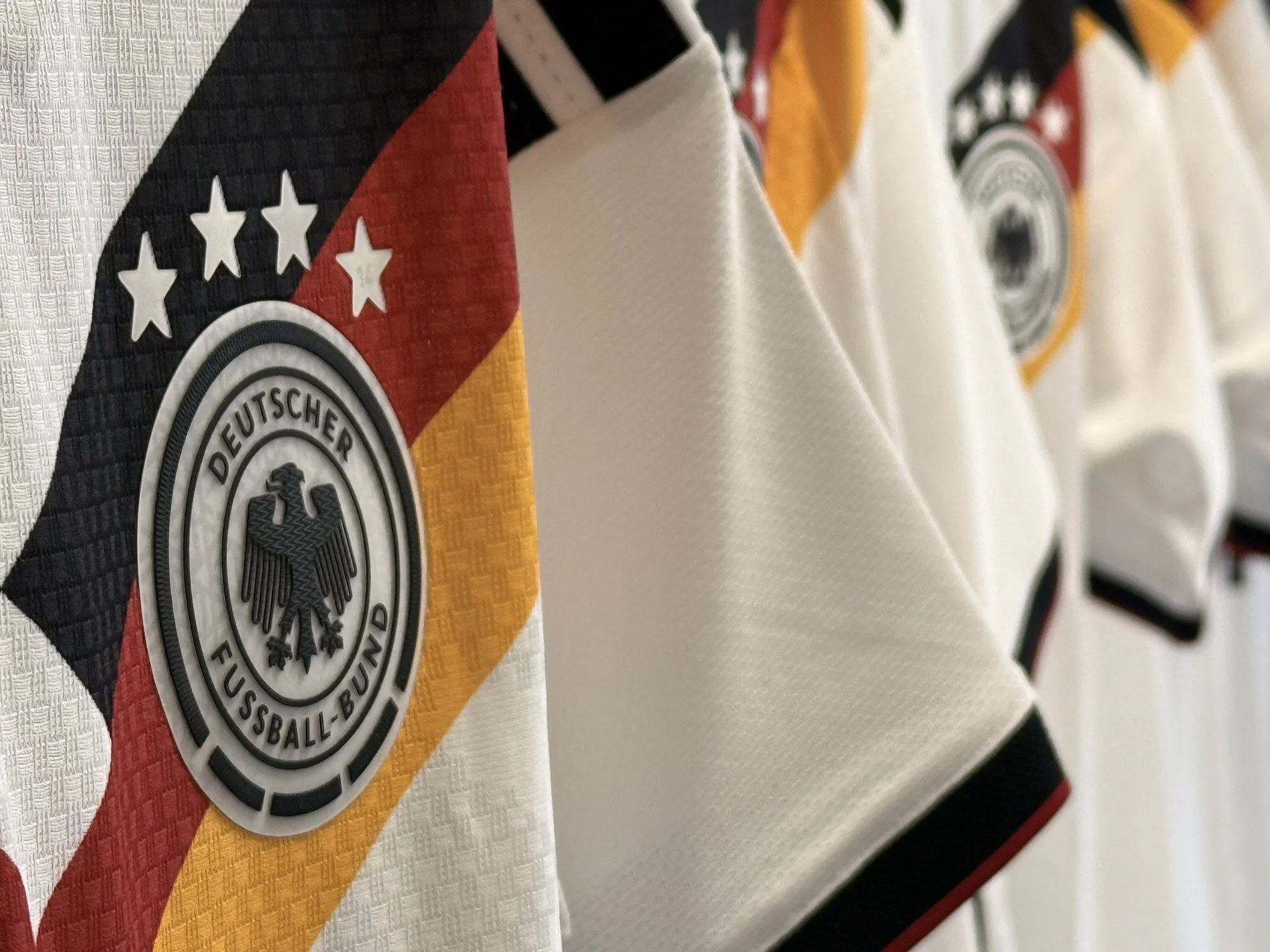 Dr. Vöge begleitet die DFB U18-Junioren Nationalmannschaft nach Österreich