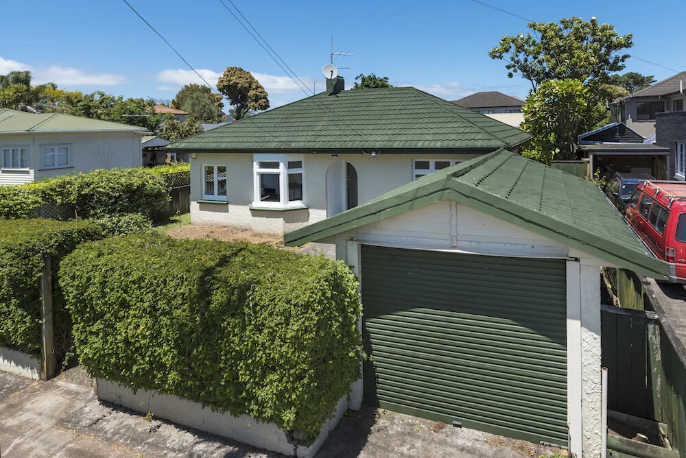 28 invermay ave, sandringham.