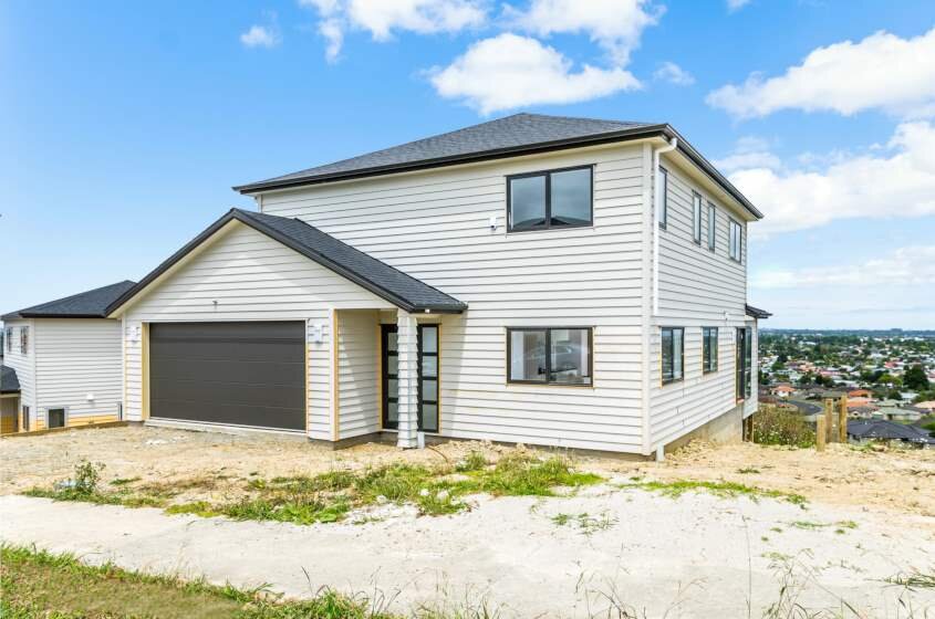 23 Kirikiri dr, papakura