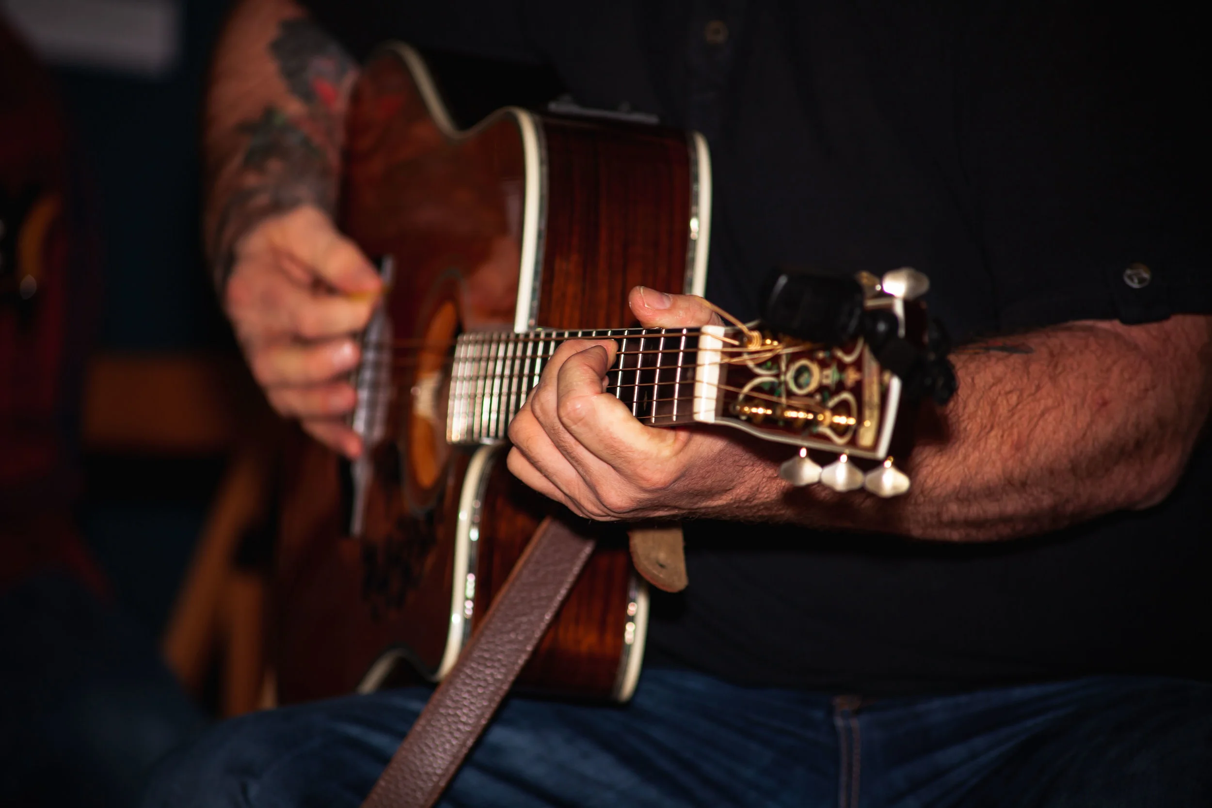 A very pretty guitar