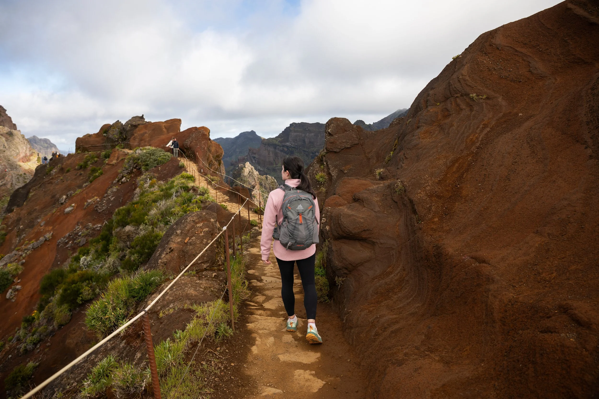 pr1 hike leading to the stairway to heaven