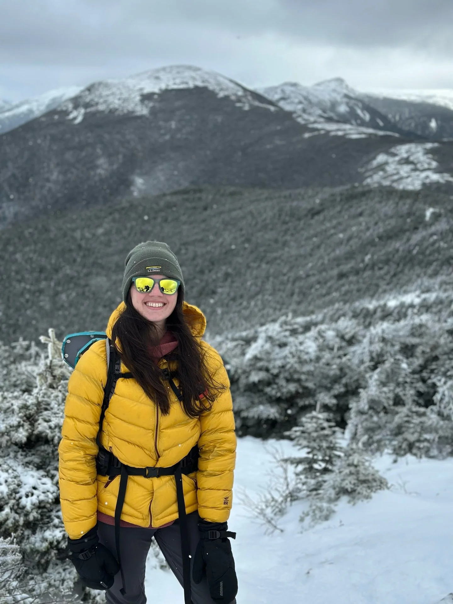 What an amazing day on the trail!! I love winter hiking so much! 😍

The forecast called for a cloudy summit but we were just excited to spend some time outside.

And as we approached the summit, the clouds cleared just enough for some views!!

But i