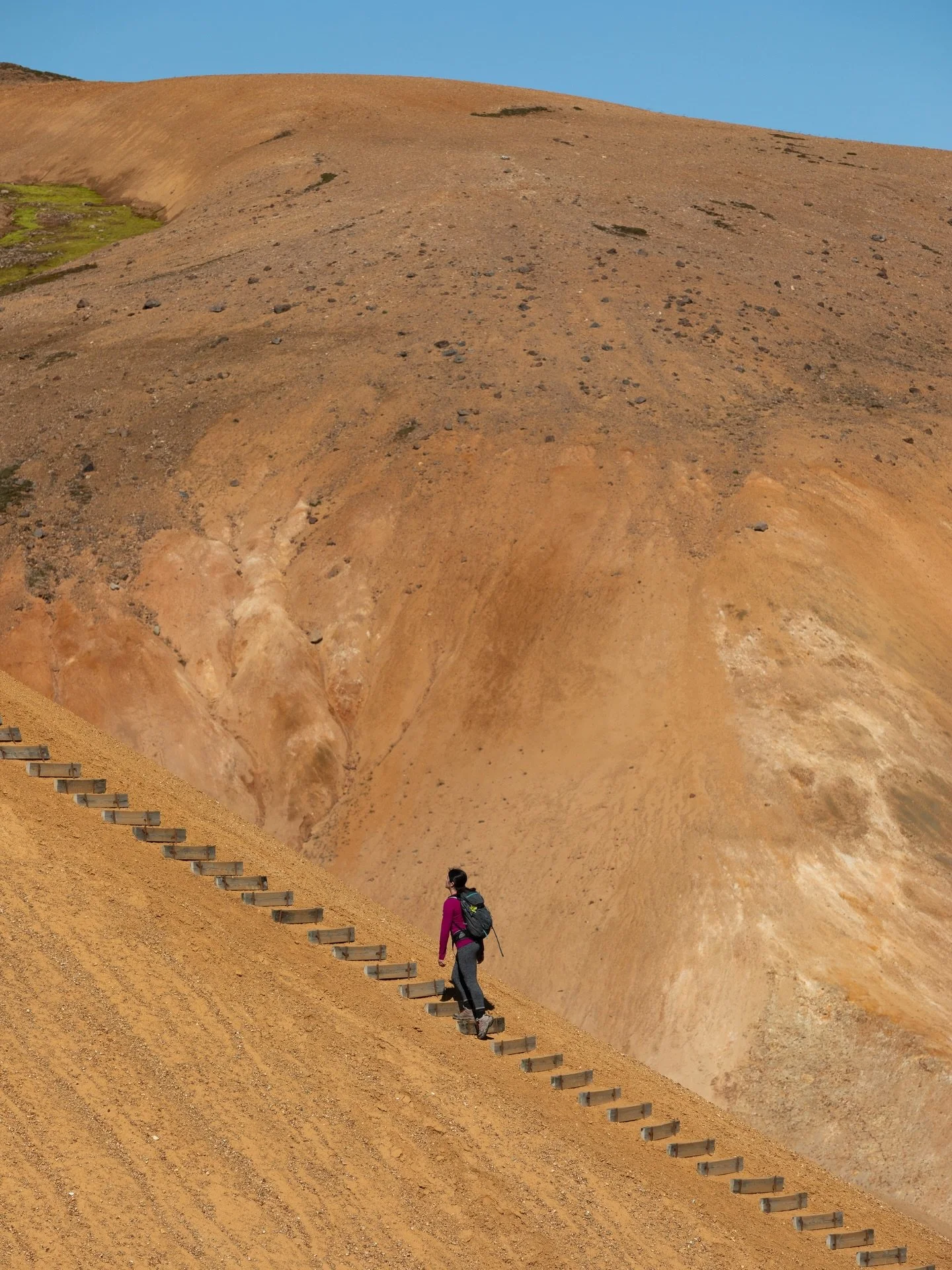 Did you know Iceland could look like this?! 😍

The first time we visited Iceland, we stuck to the classic places everyone thinks of, like black sand beaches, huge waterfalls, and moss-covered mountains. So when we visited the second time, we knew we