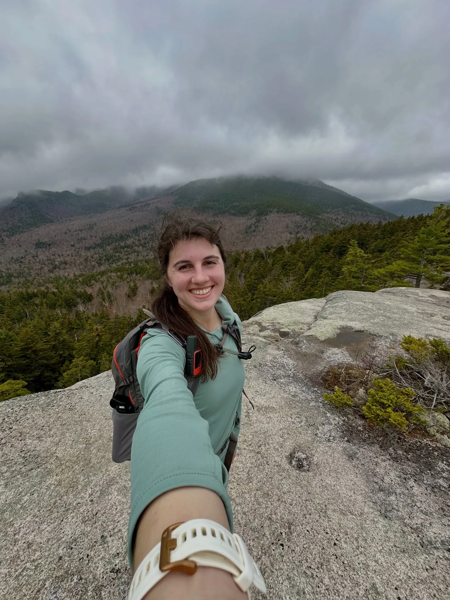 A little solo hike is always good for the soul!

I had a weird week, so I knew I needed to hike to get a mental reset. And as much as I love hiking with friends, sometimes I just need a solo hike. The silence allows me to work through things that hav