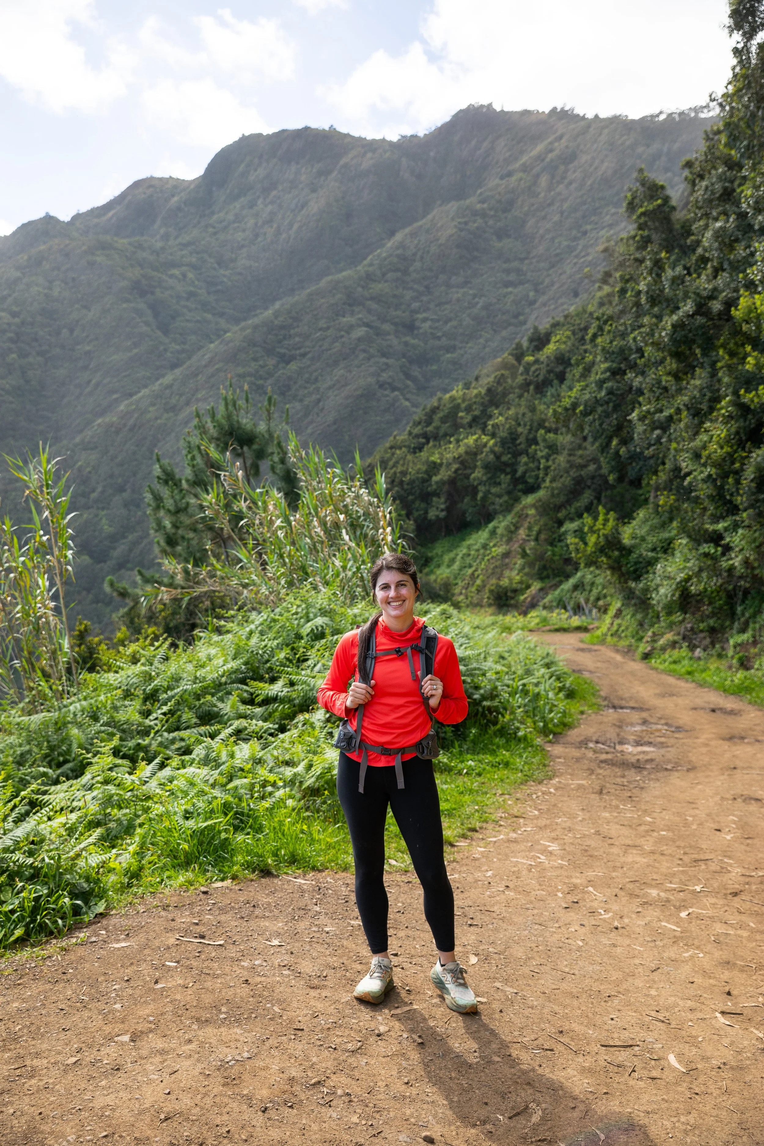 dirt trail on Vereda do Larano
