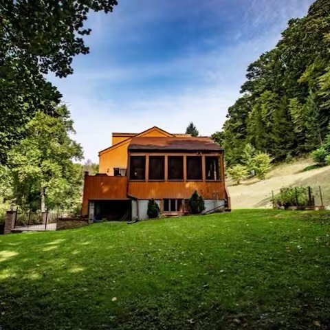 We&rsquo;re bringing back the #DLERetreat! Join us for a weekend away in The Catskills for fellowship, camaraderie, spiritual formation, respite &amp; relaxation. 

Keep these dates in mind: 
Tuesday, March 31st at 6pm: DLE Retreat Info Session on Zo